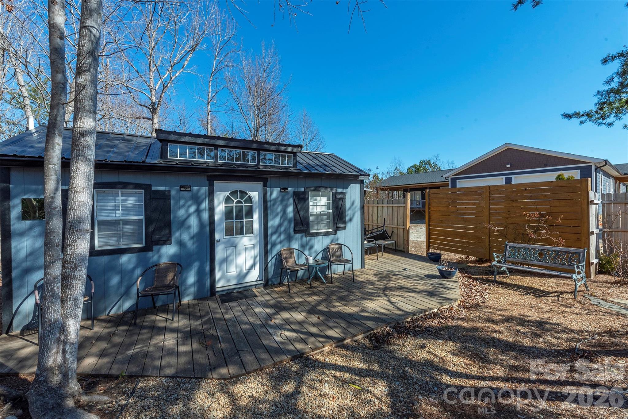 622 Rutherford Drive — Nebo