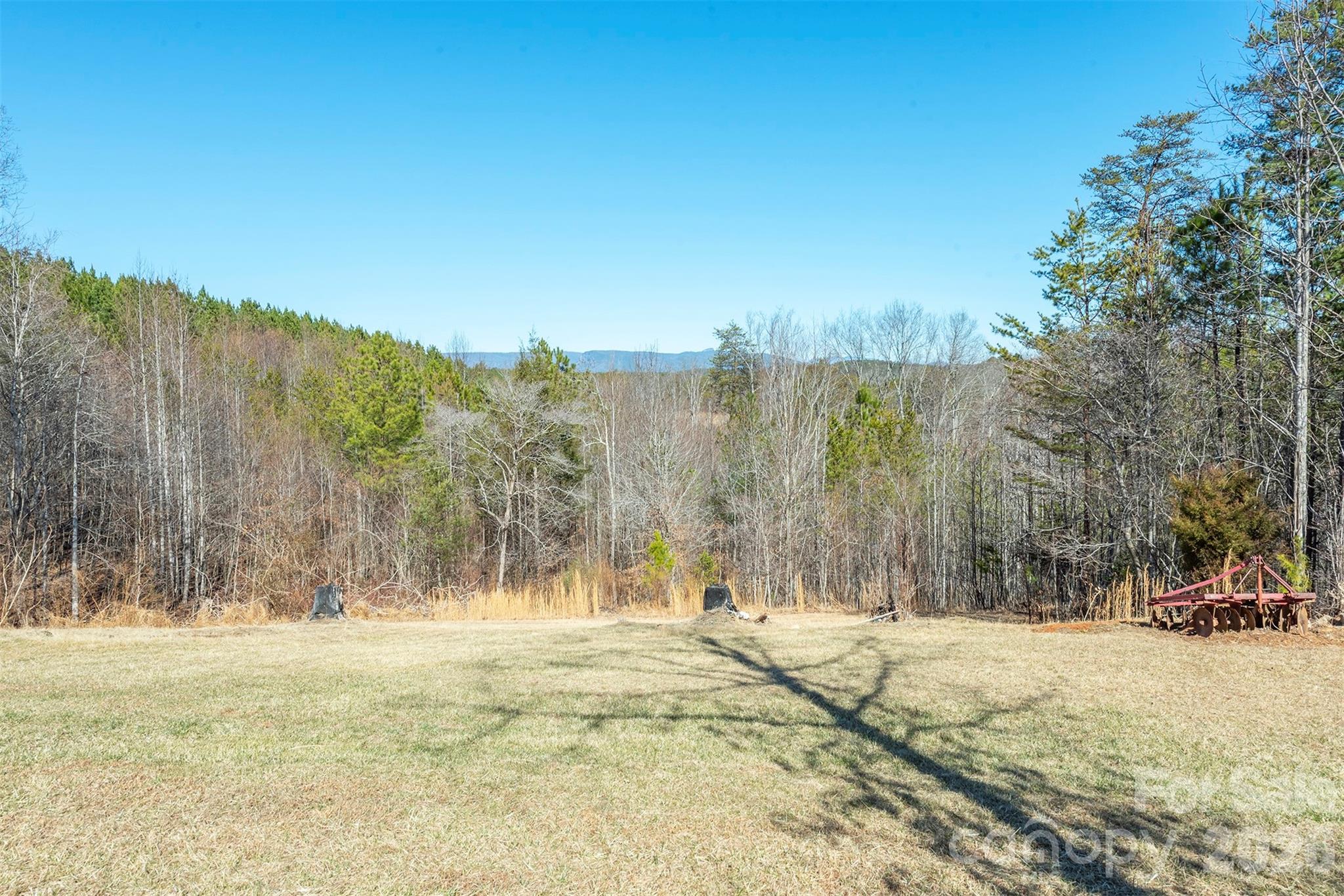 622 Rutherford Drive — Nebo