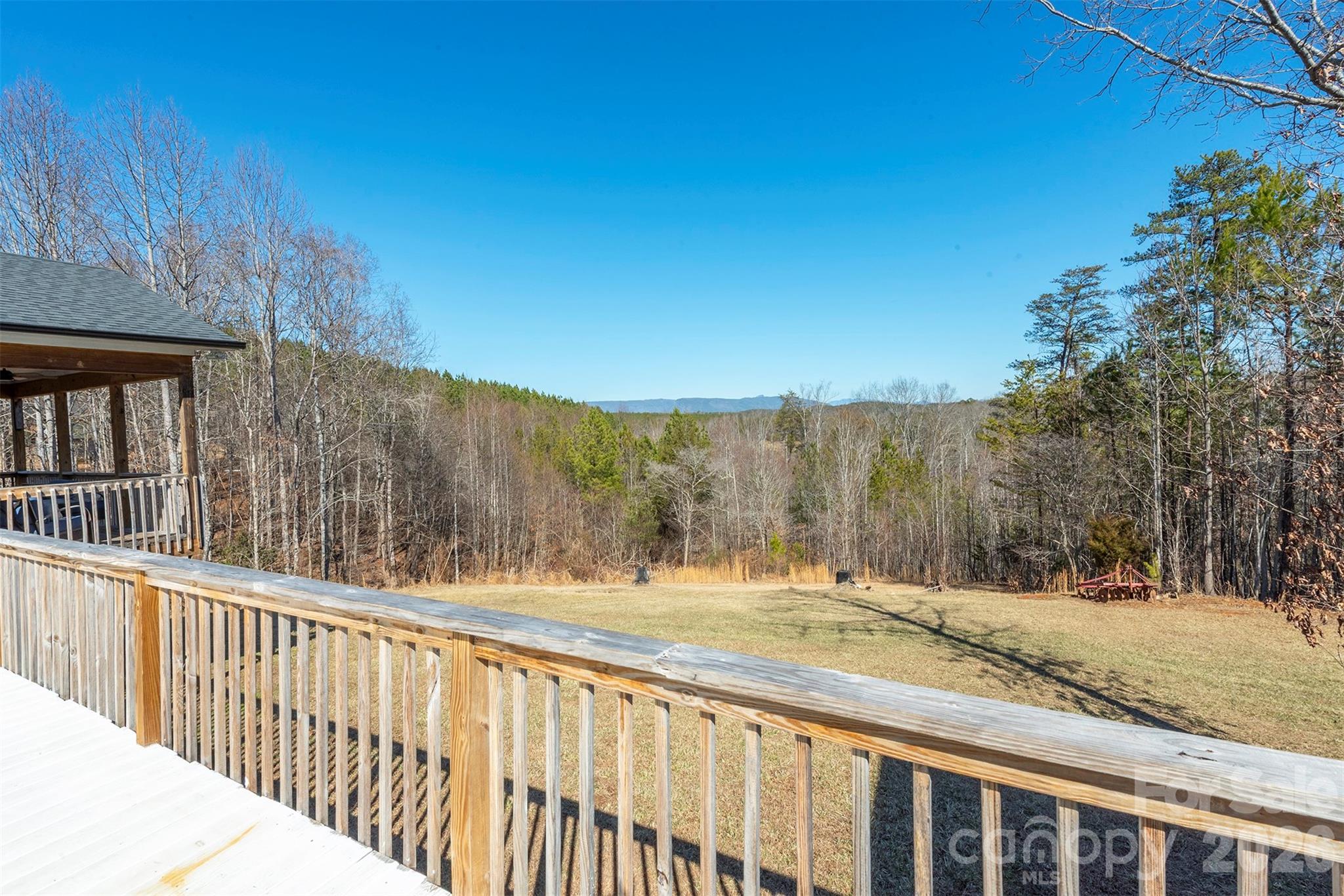 622 Rutherford Drive — Nebo