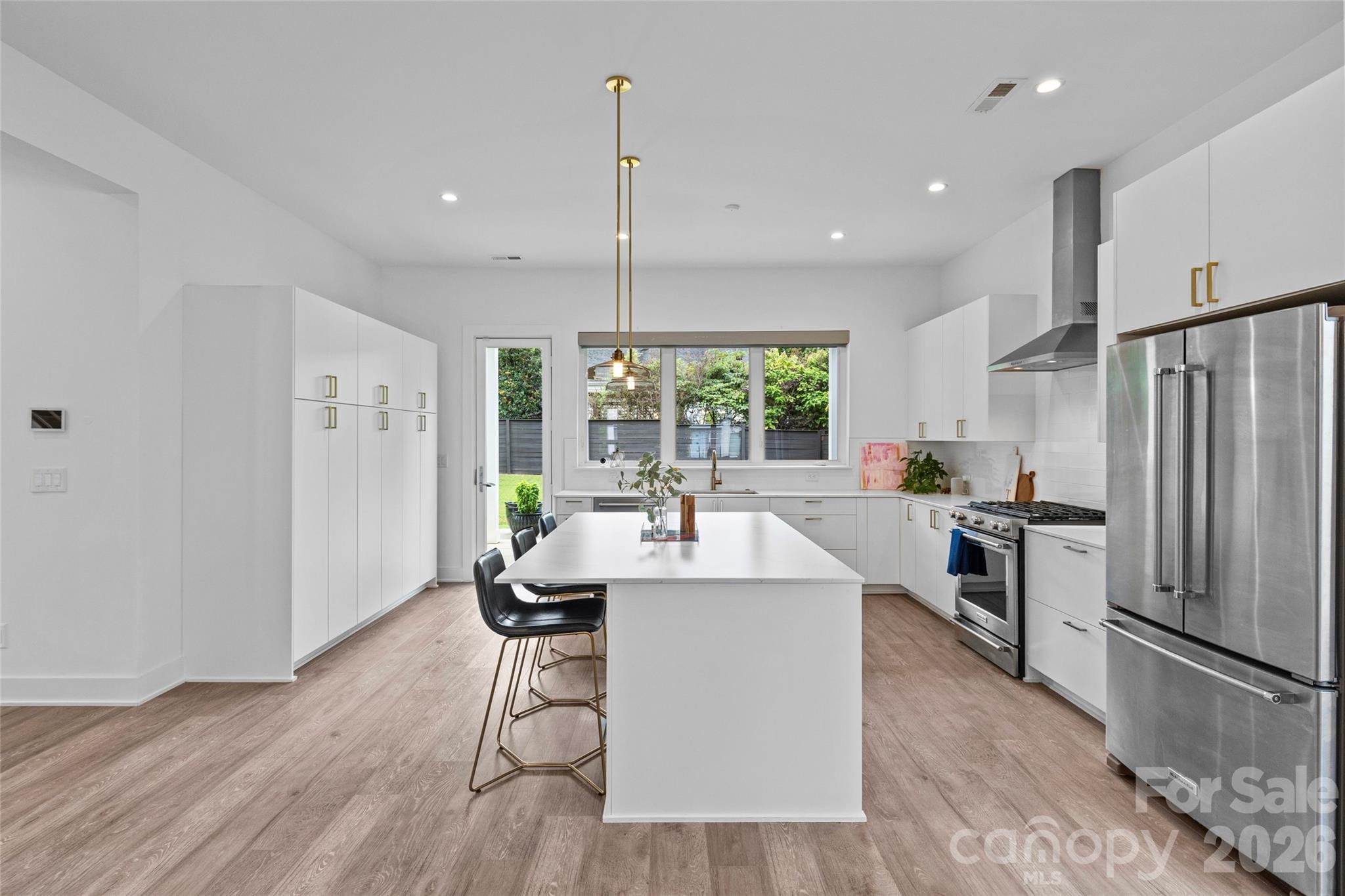 1237 Realta Drive — Charlotte