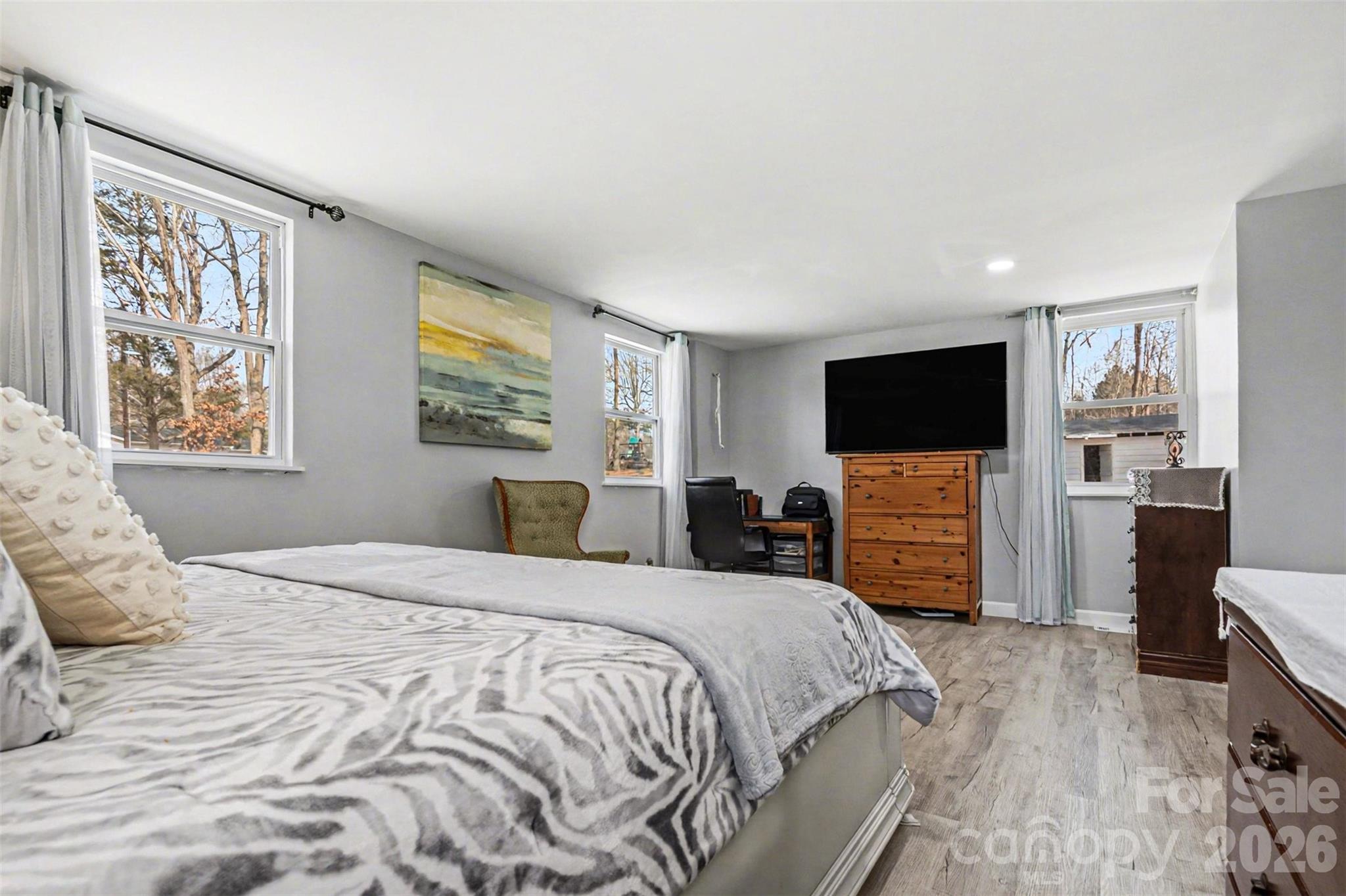 135 Old Gregory Lane — Lancaster