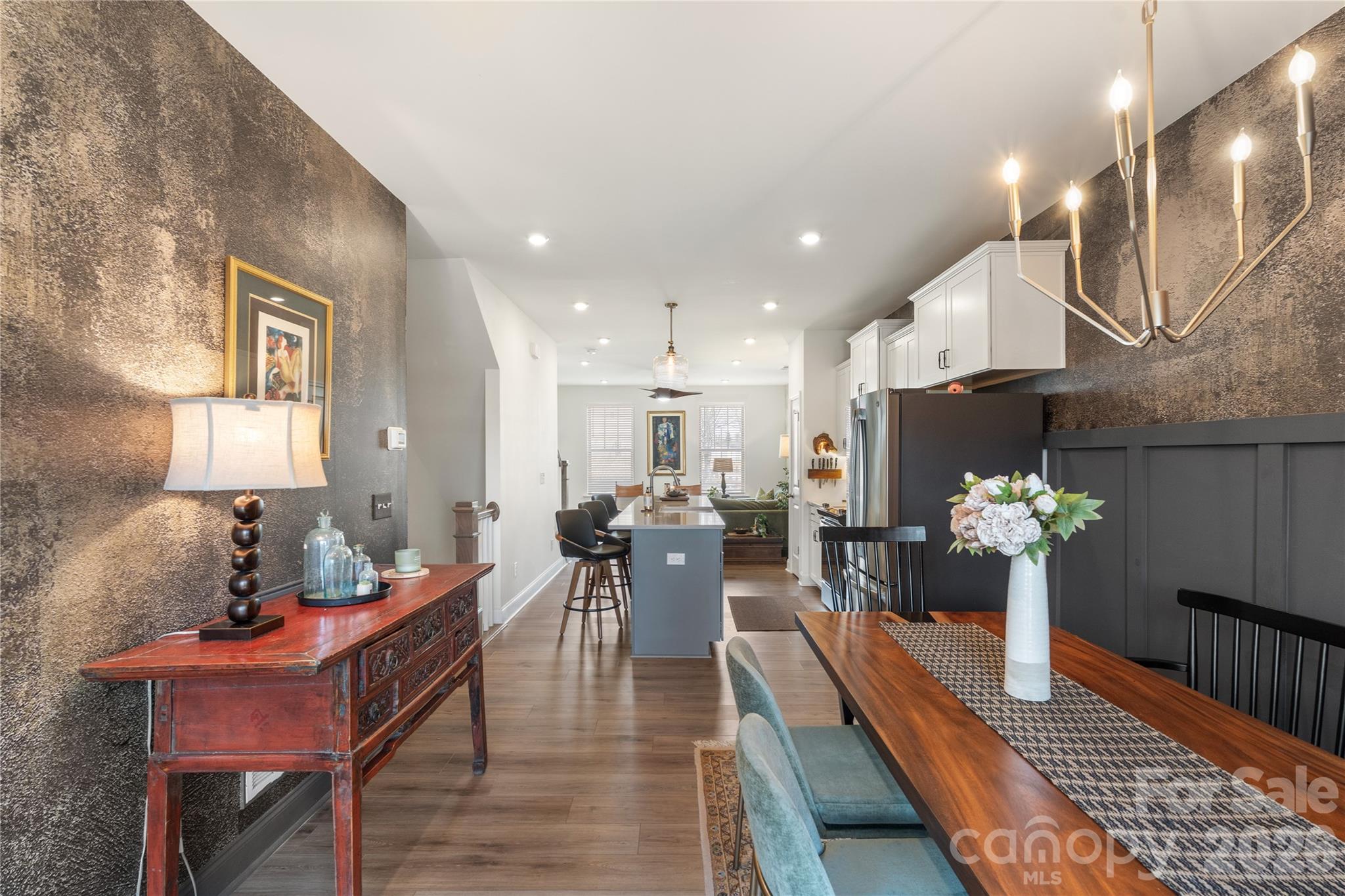 318 Simeon Drive — Charlotte