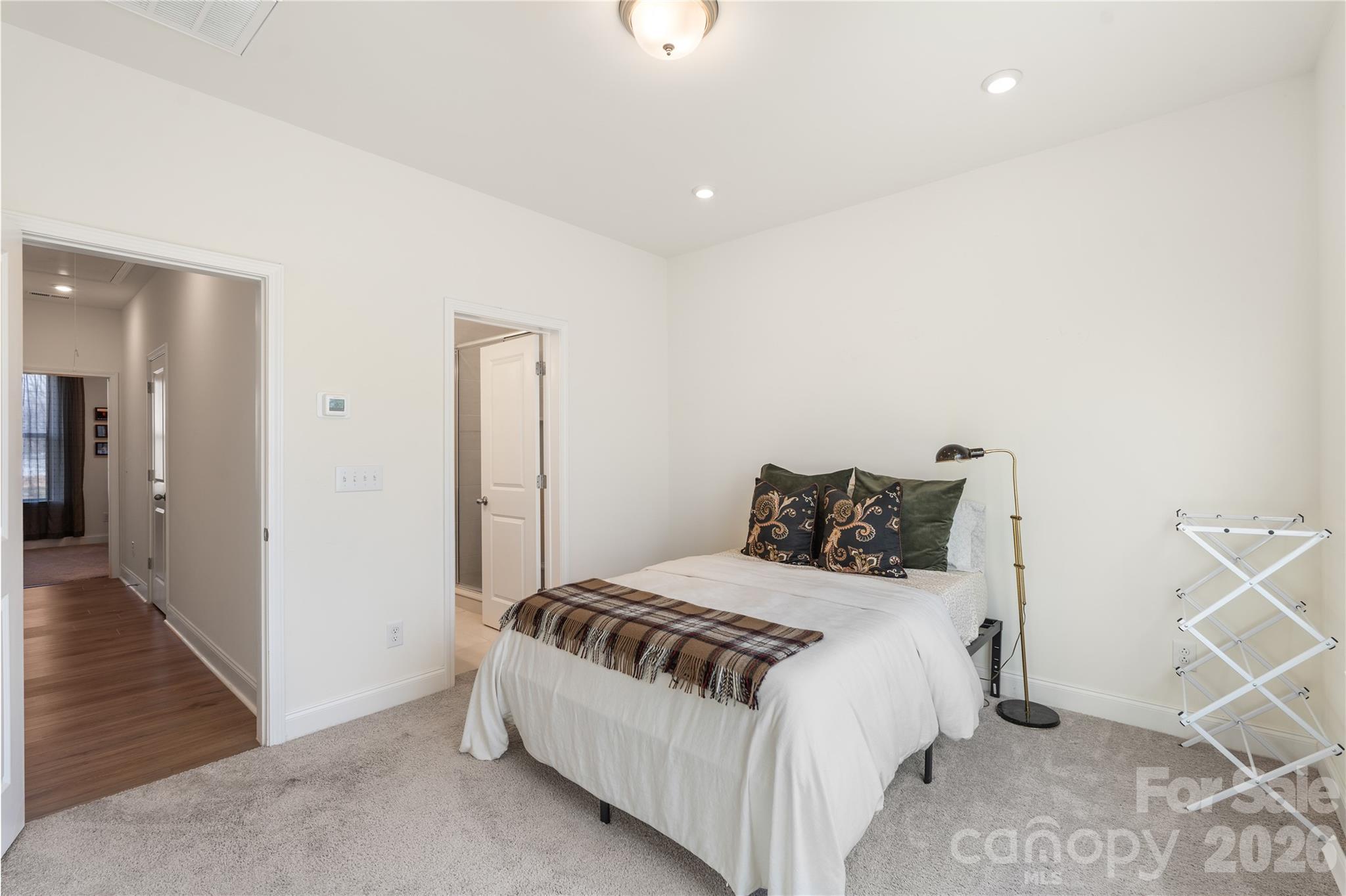 318 Simeon Drive — Charlotte