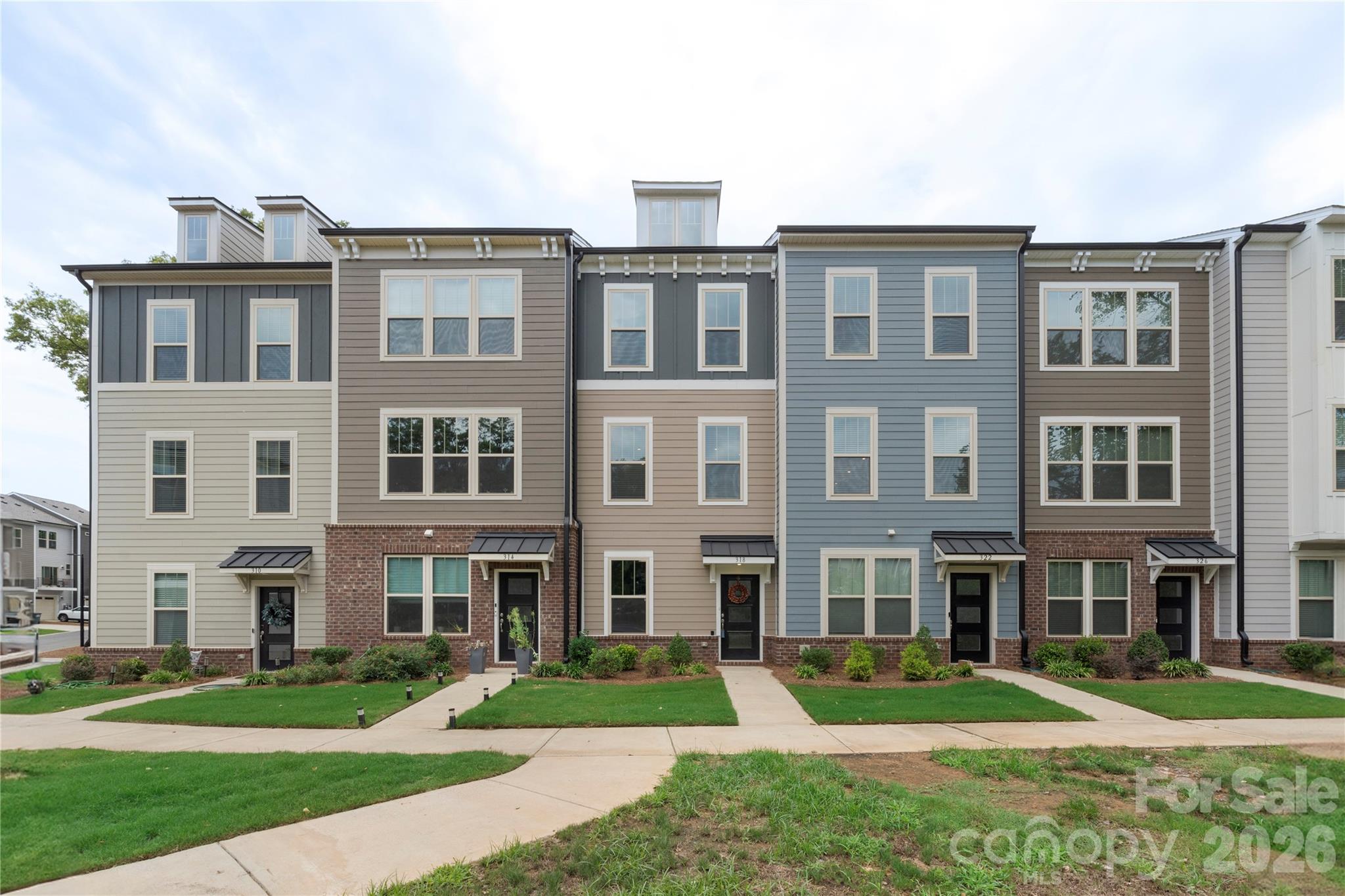 318 Simeon Drive — Charlotte