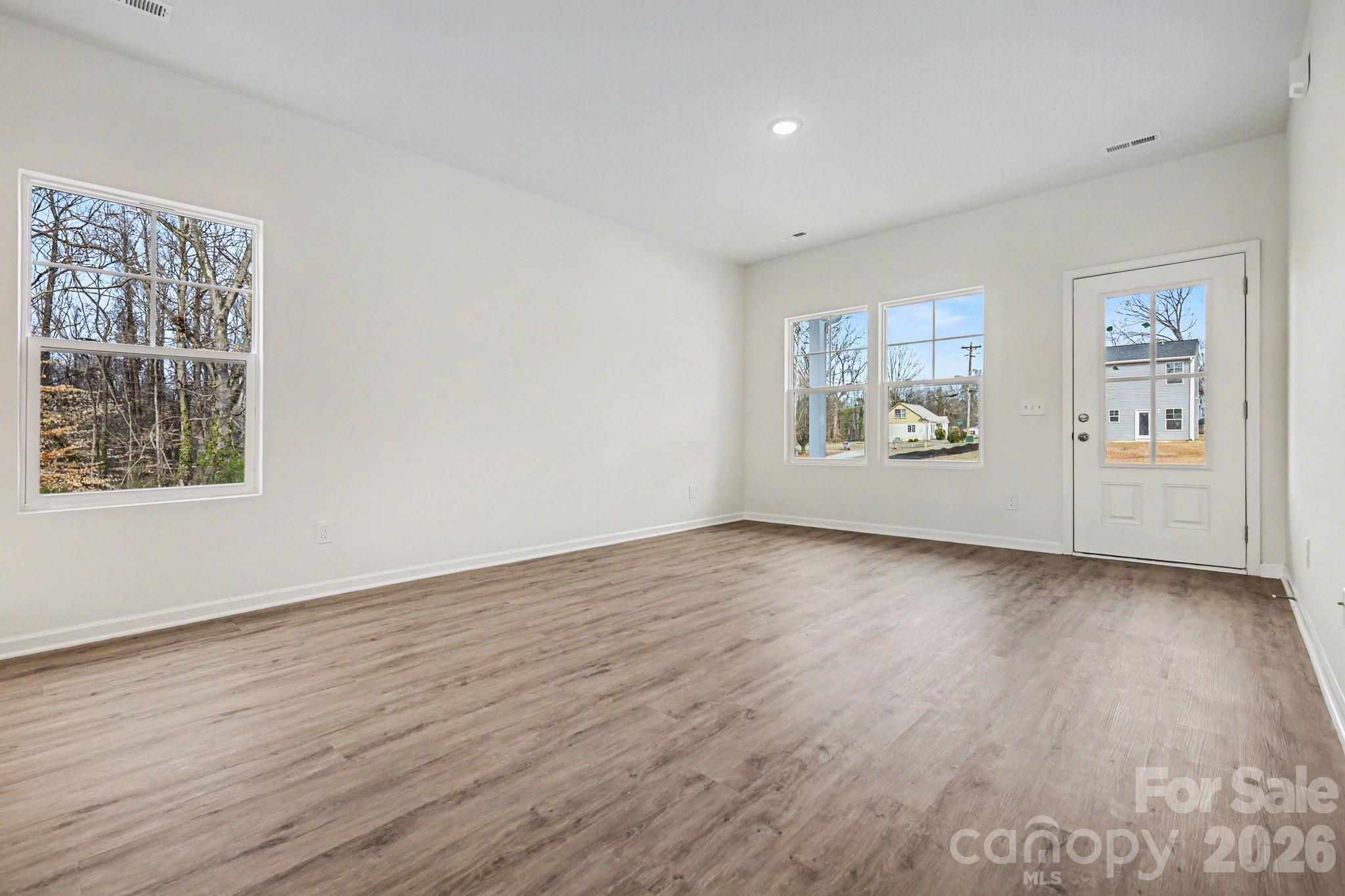 1727 Cloaninger Avenue — Statesville