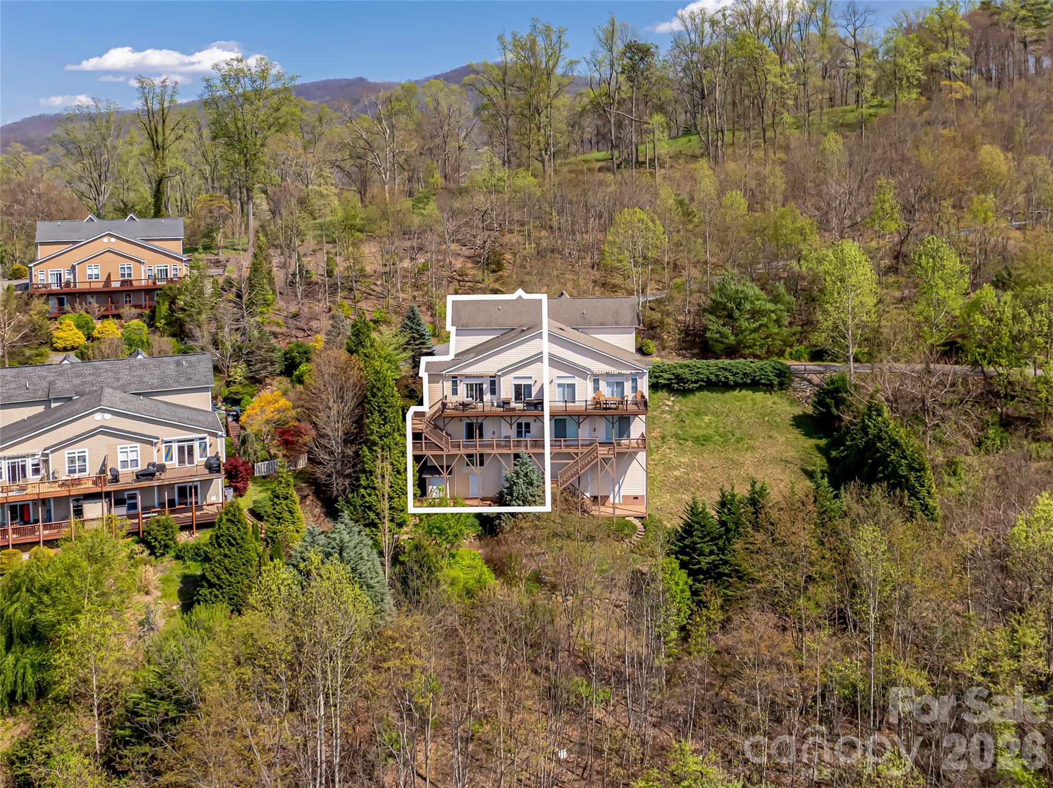 116 Dalya Road — Swannanoa