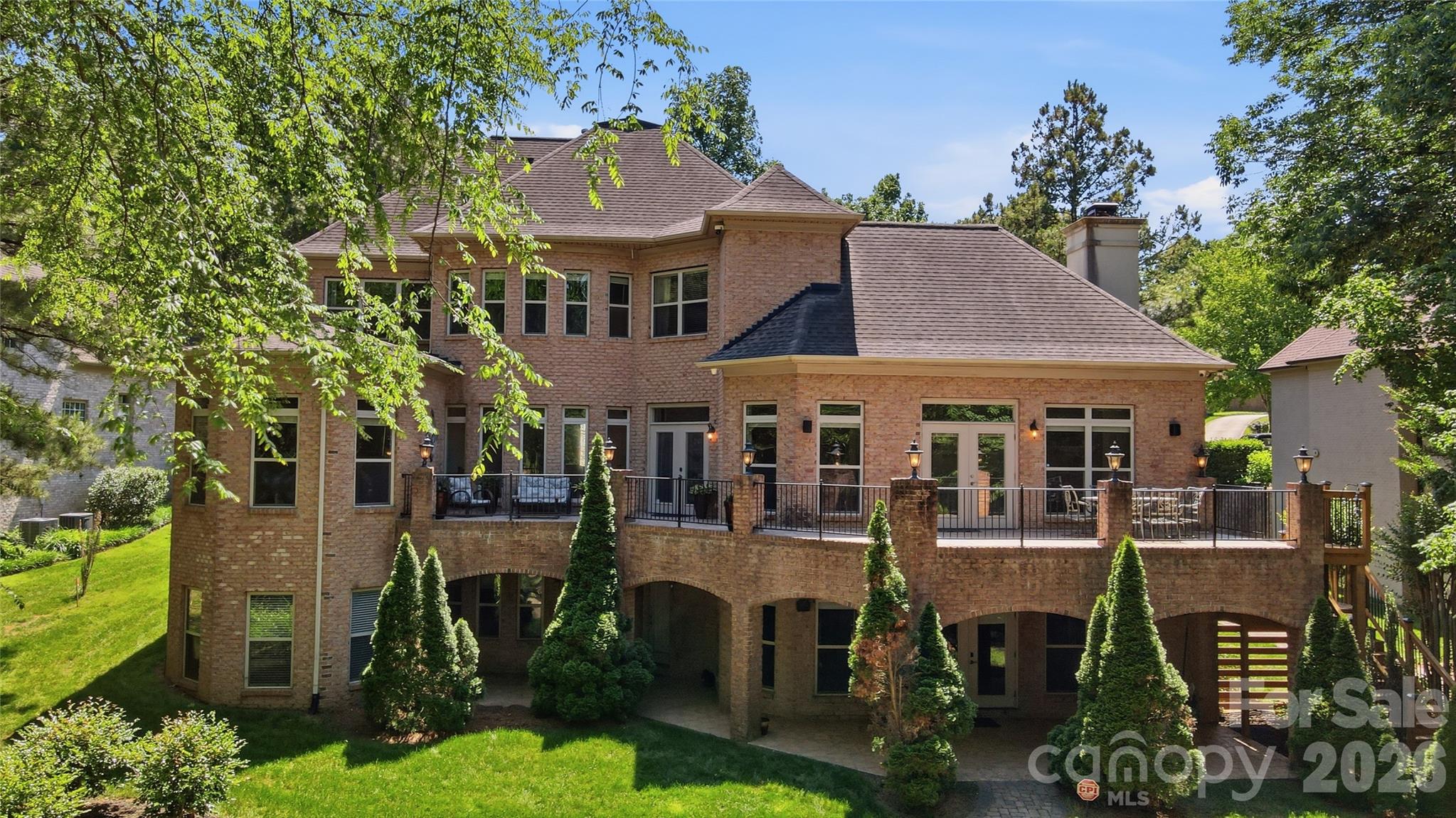 932 Thorn Ridge Lane — Clover