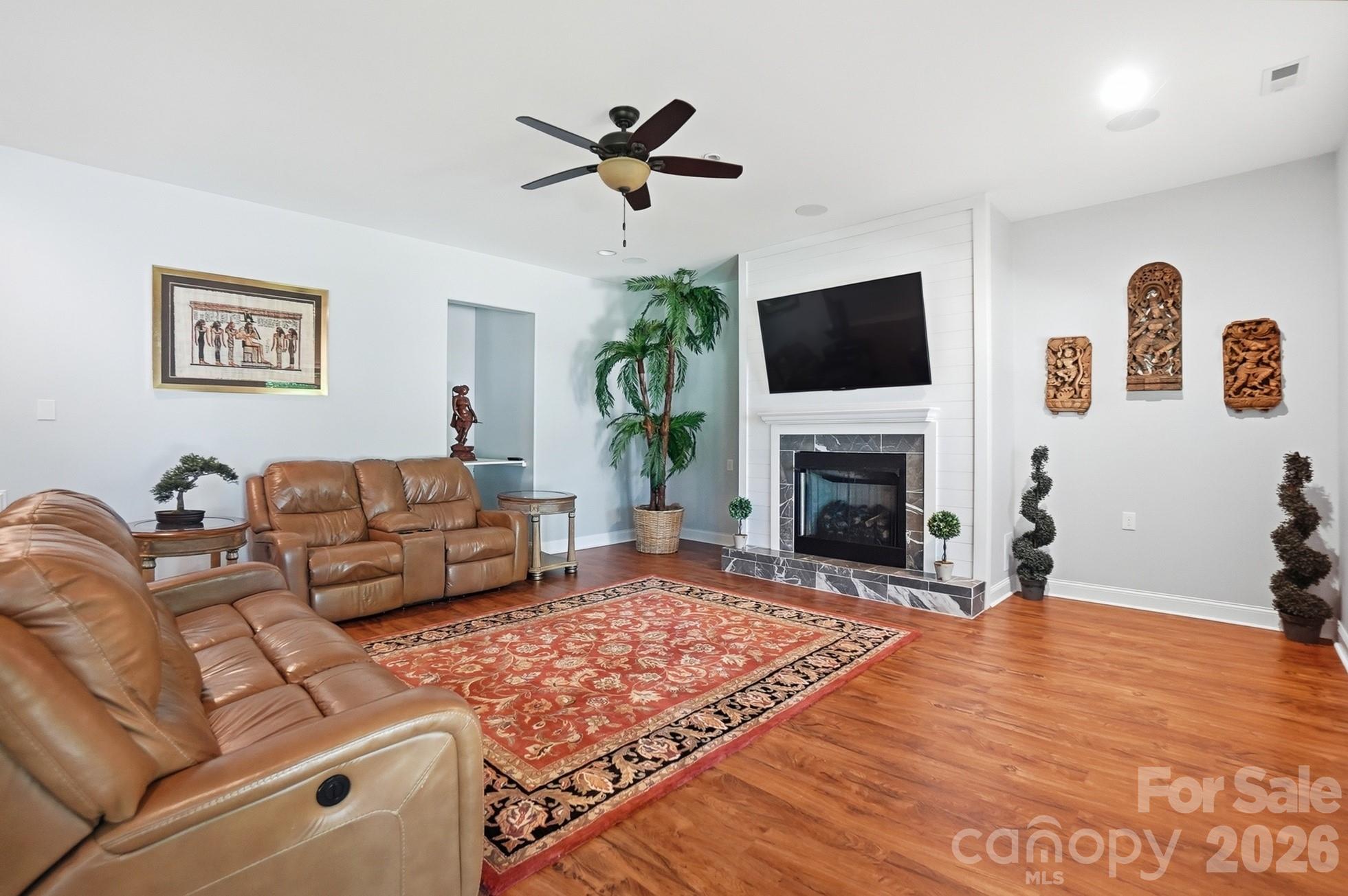 932 Thorn Ridge Lane — Clover