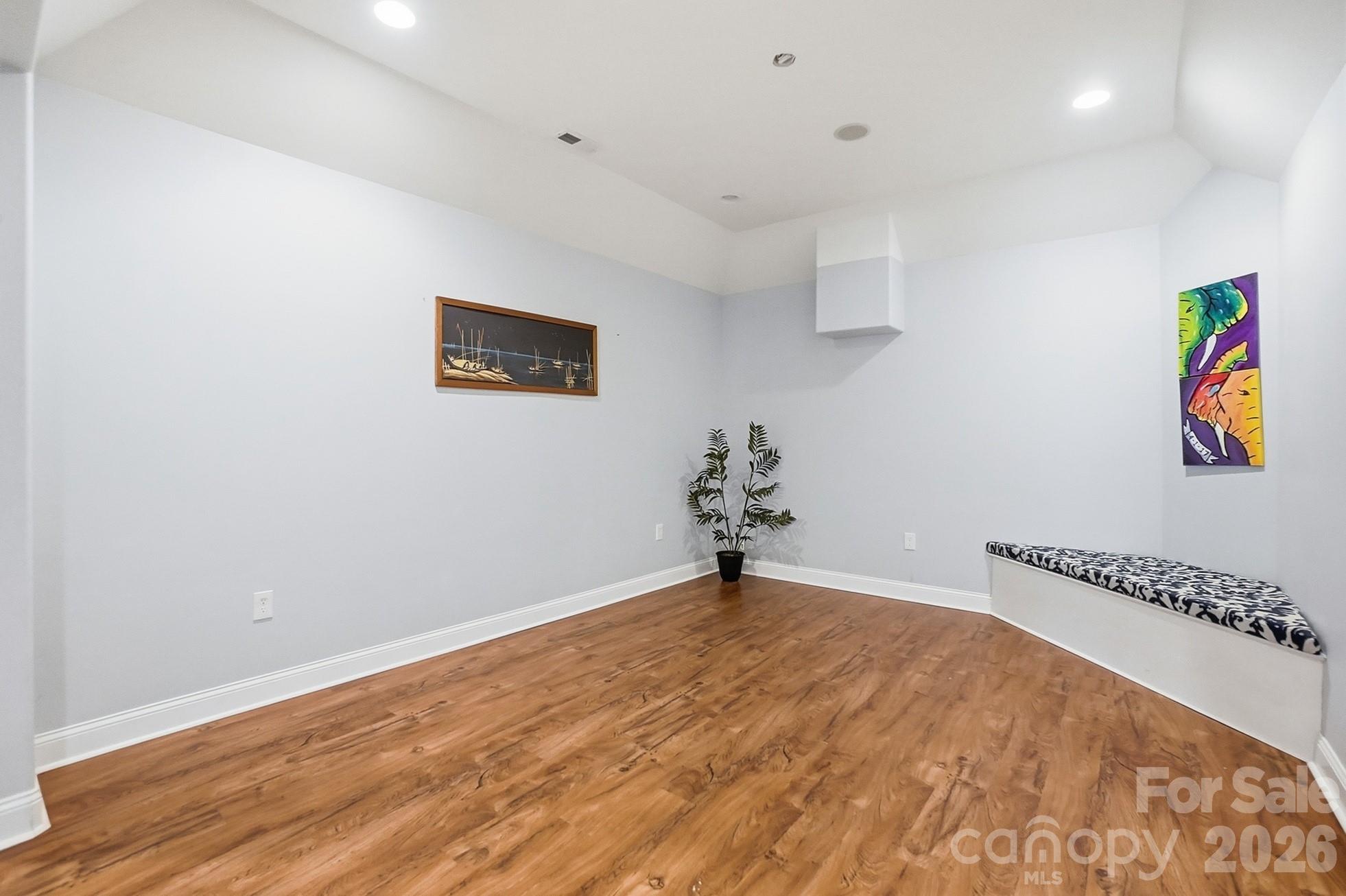 932 Thorn Ridge Lane — Clover
