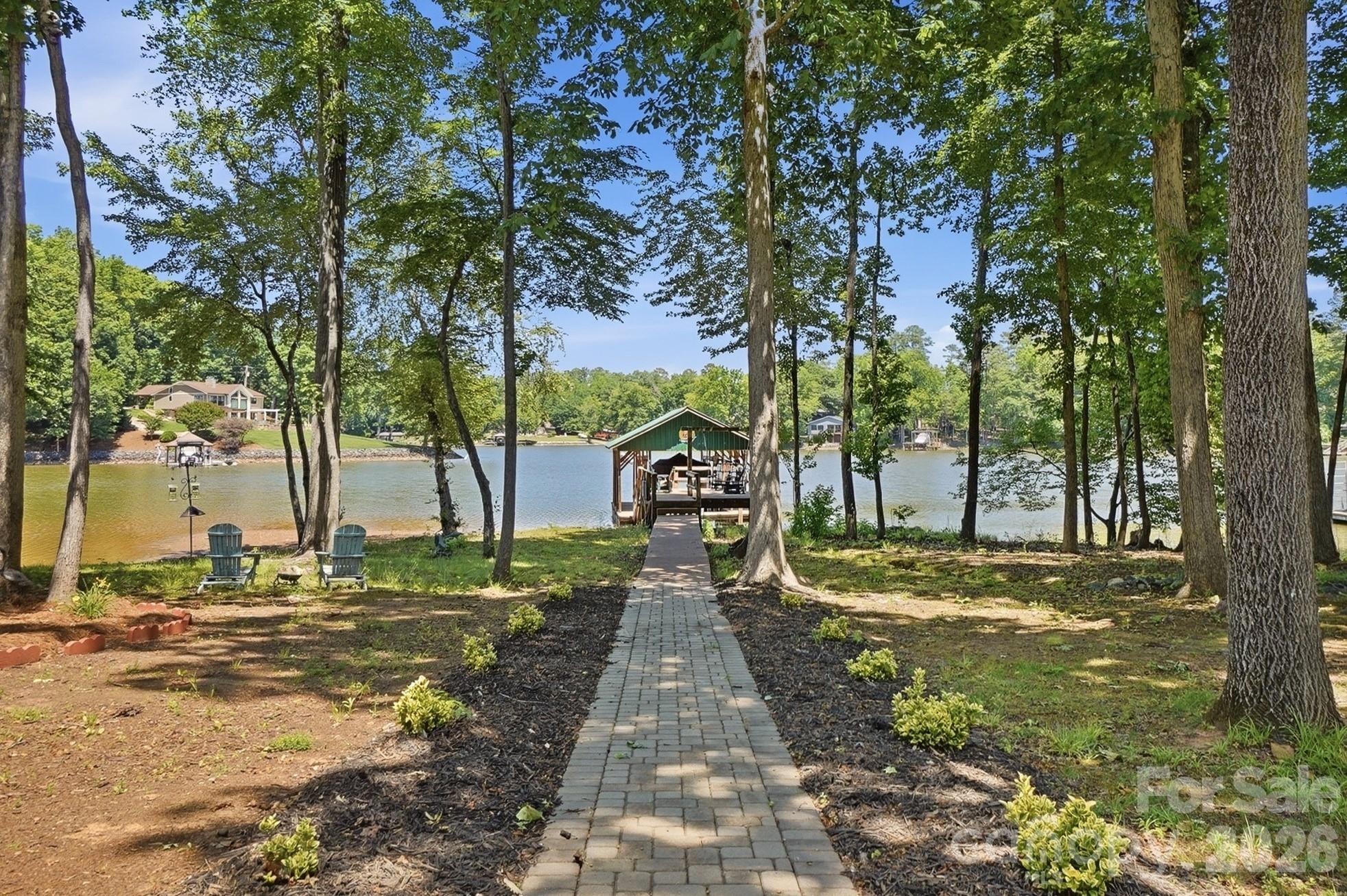 932 Thorn Ridge Lane — Clover