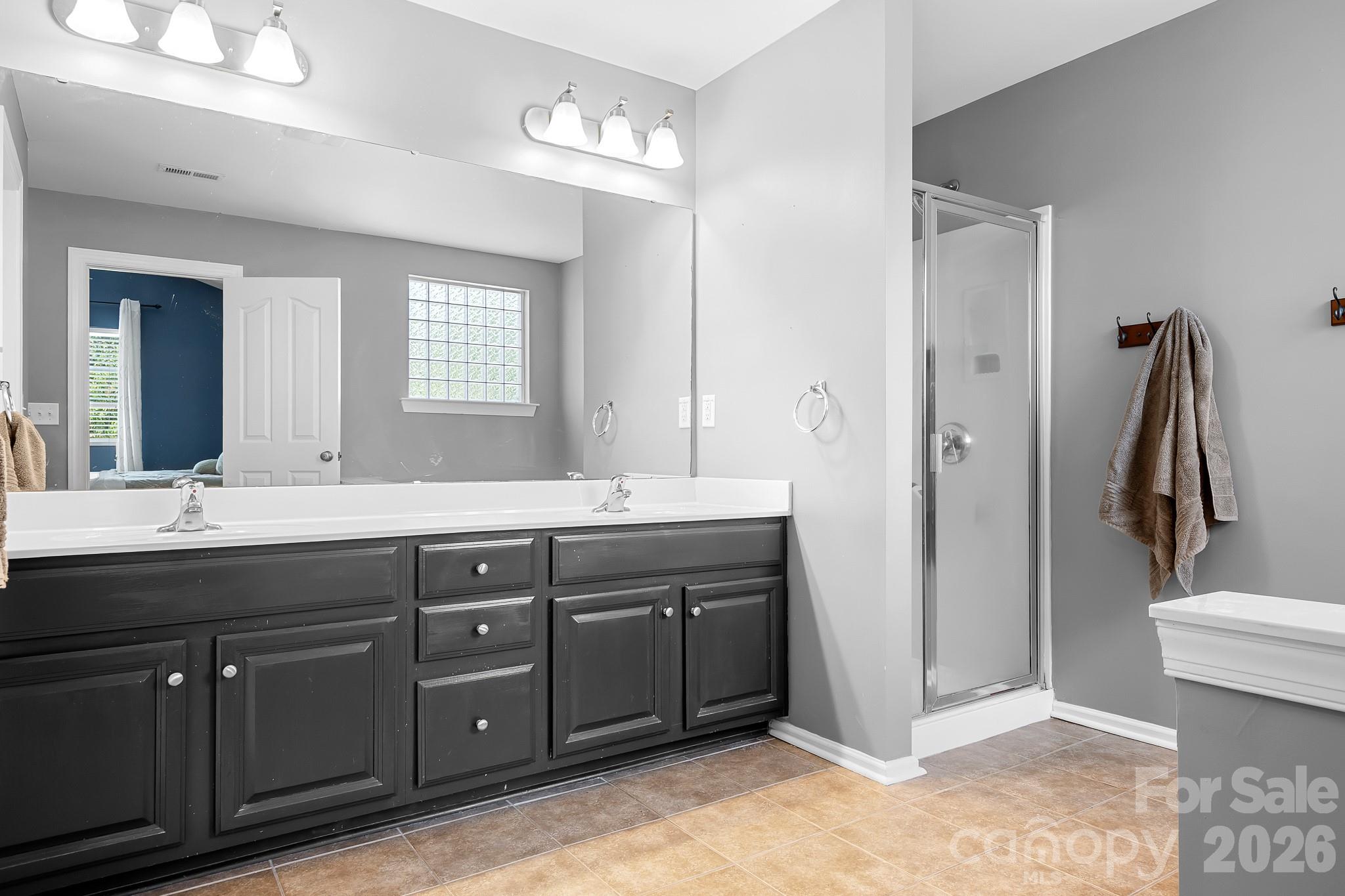 1600 Dartmoor Avenue NW — Concord