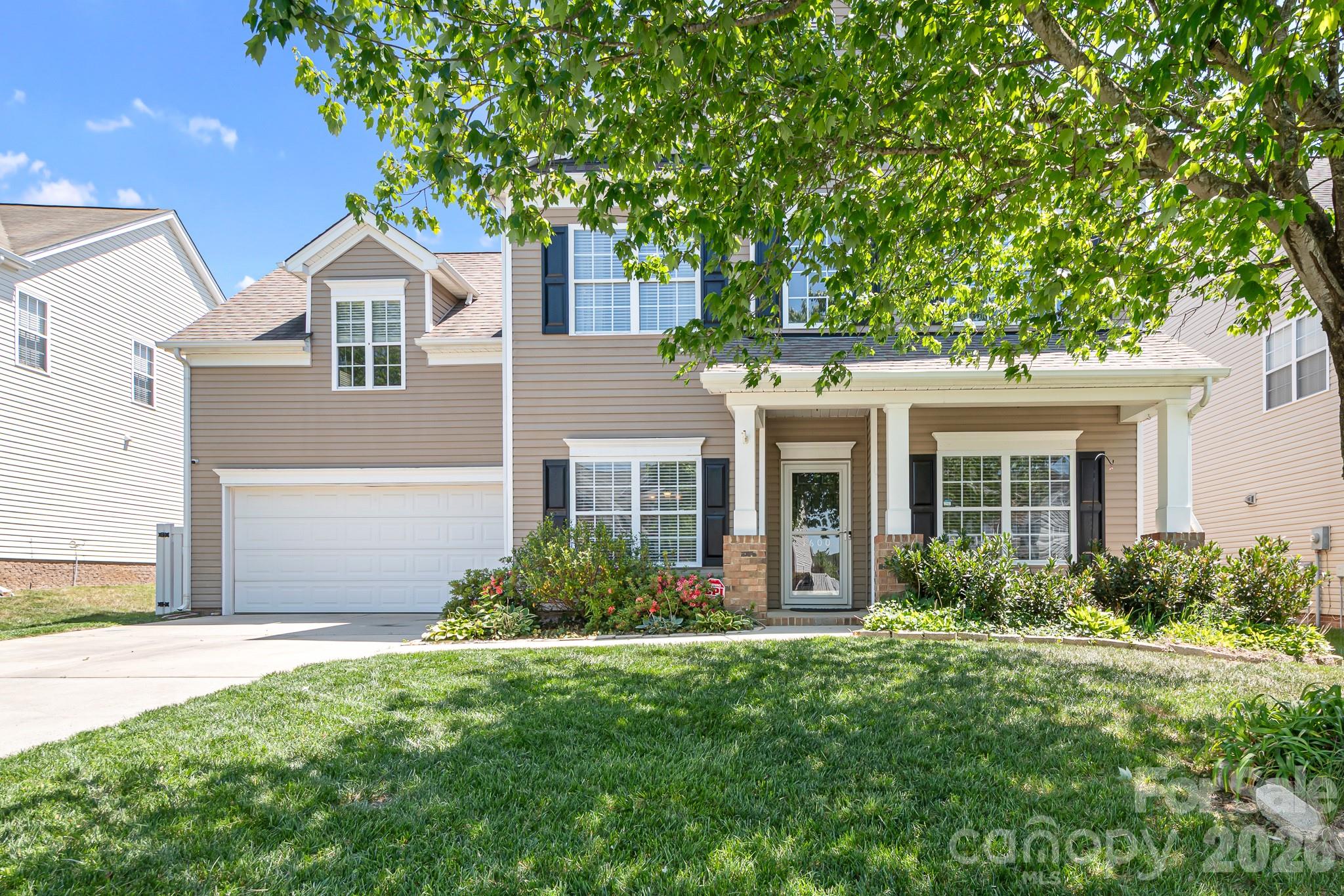 1600 Dartmoor Avenue NW — Concord
