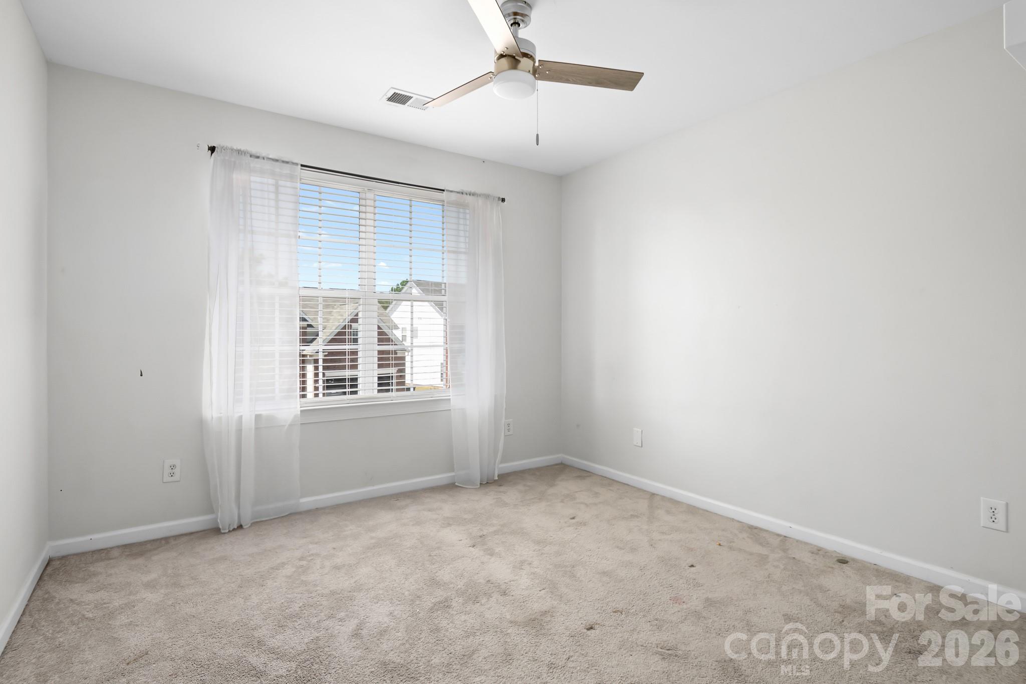 1600 Dartmoor Avenue NW — Concord