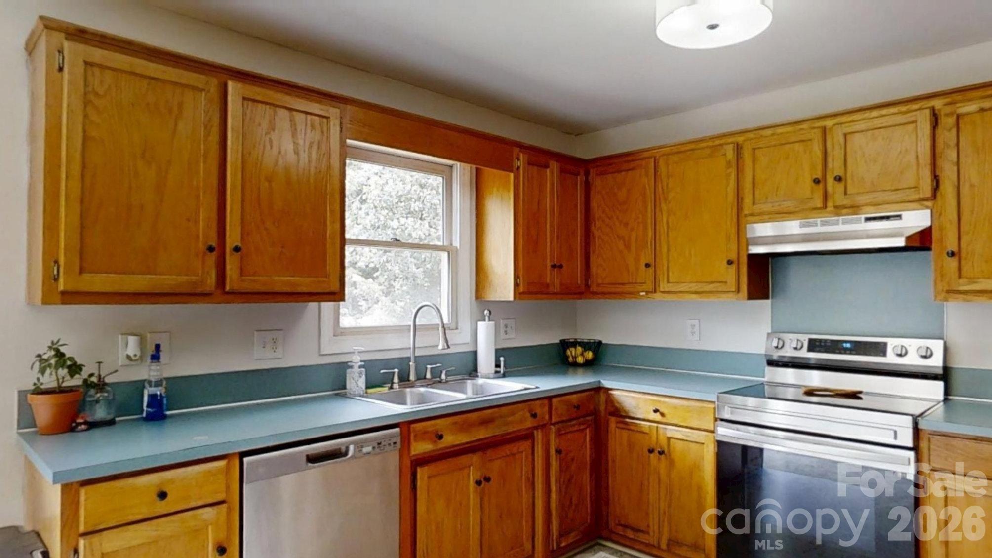 2507 Otis Dellinger Road — Lincolnton