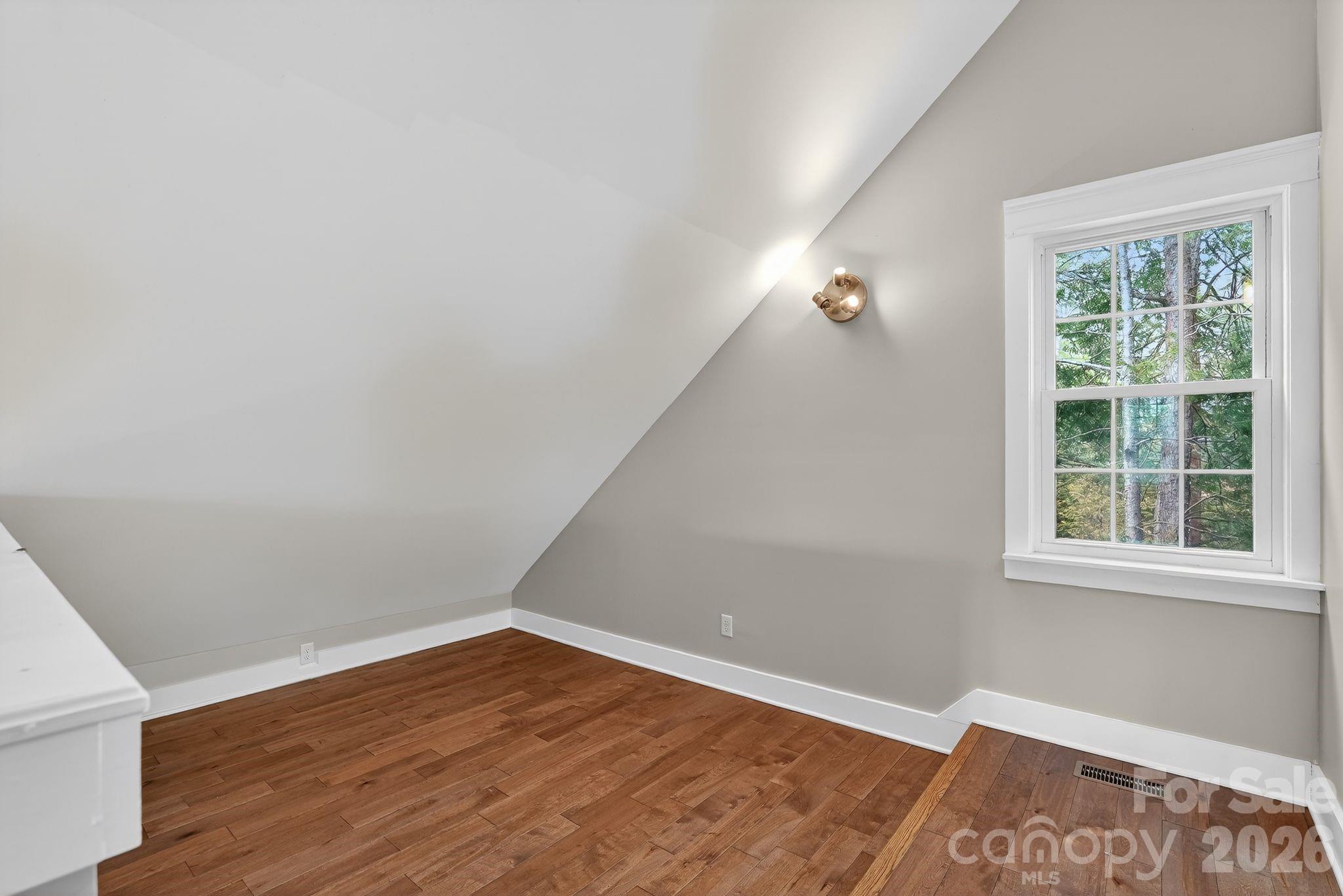 155 N Fork Road — Black Mountain
