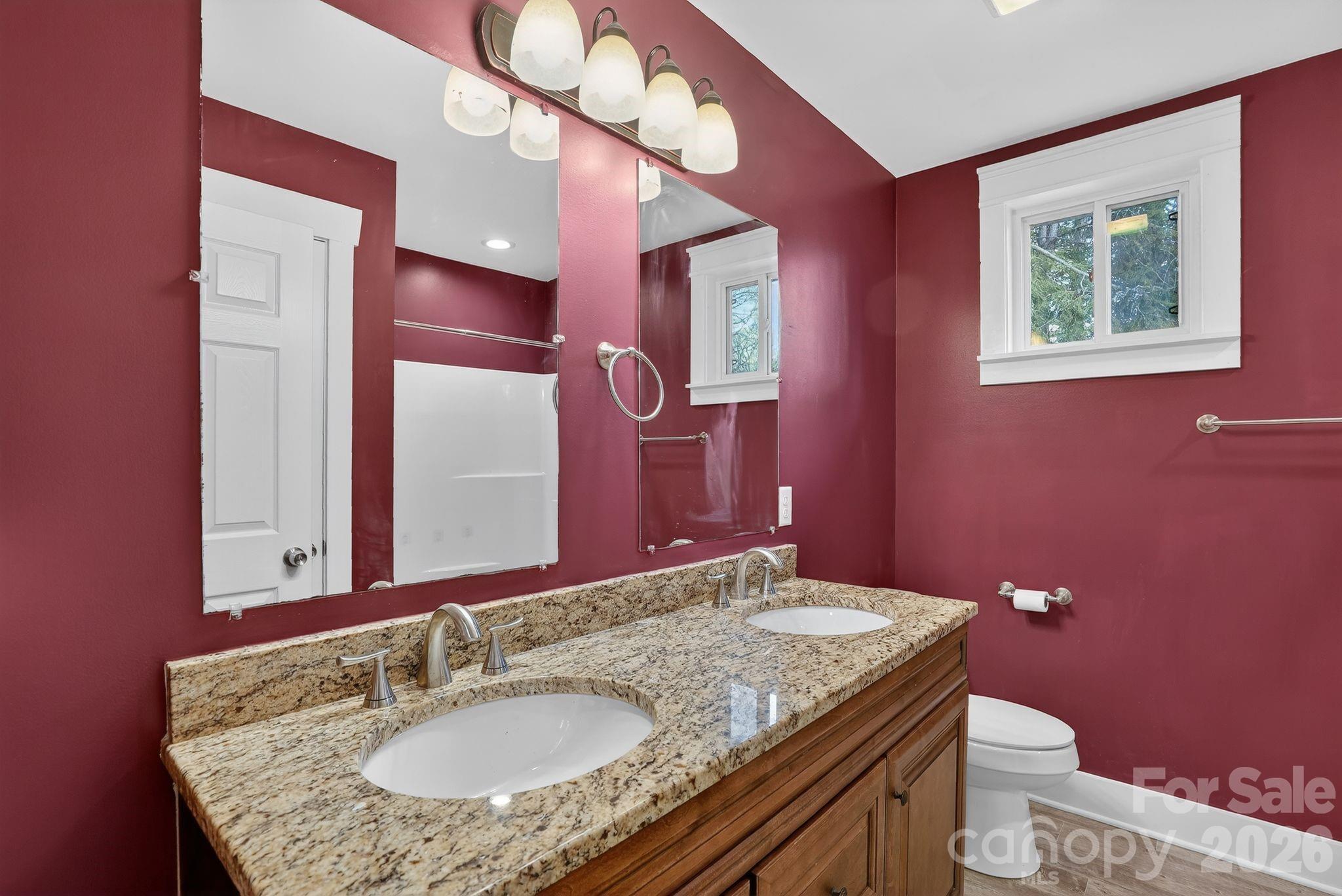 155 N Fork Road — Black Mountain