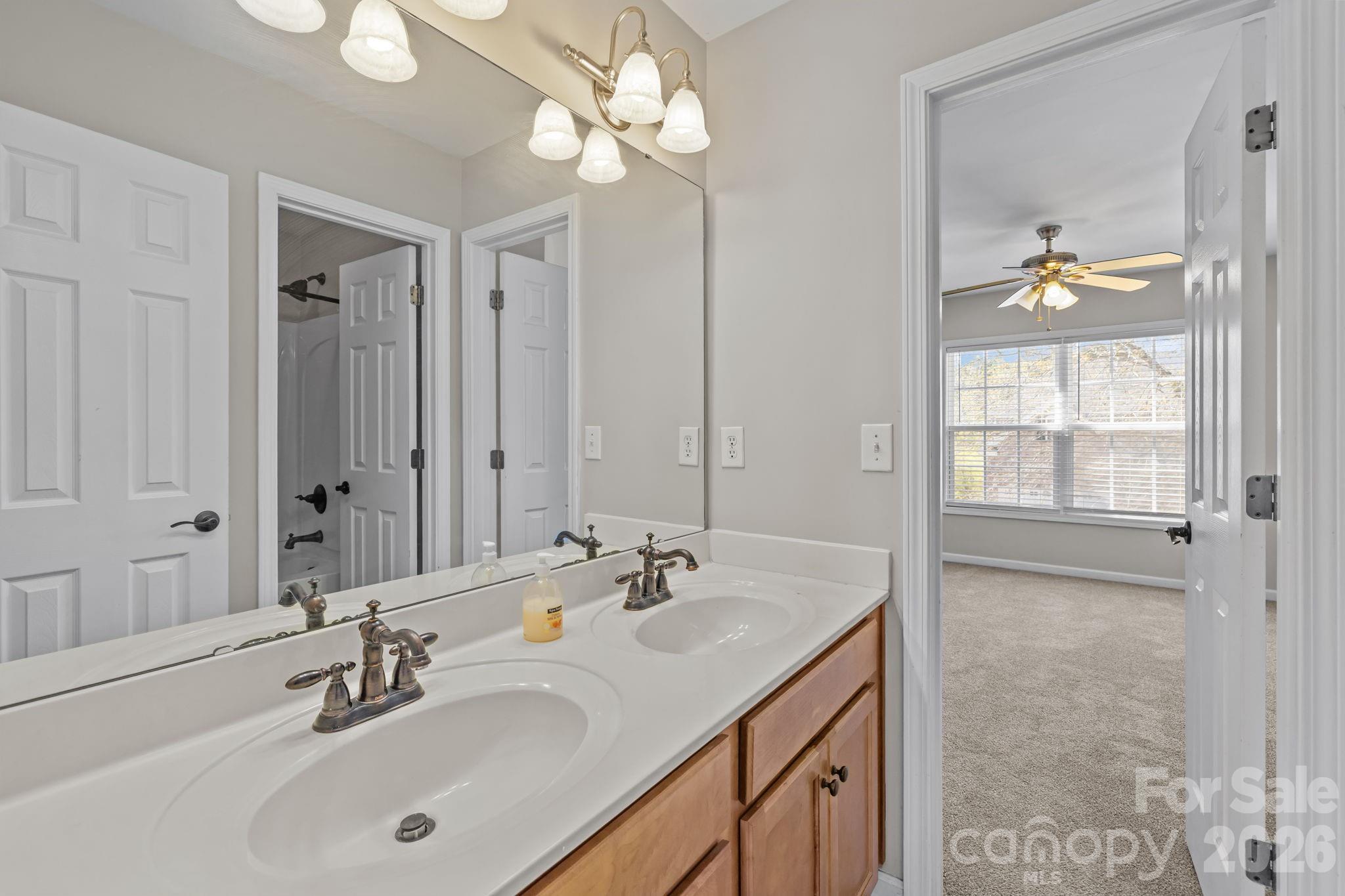 6226 Hermsley Road — Charlotte