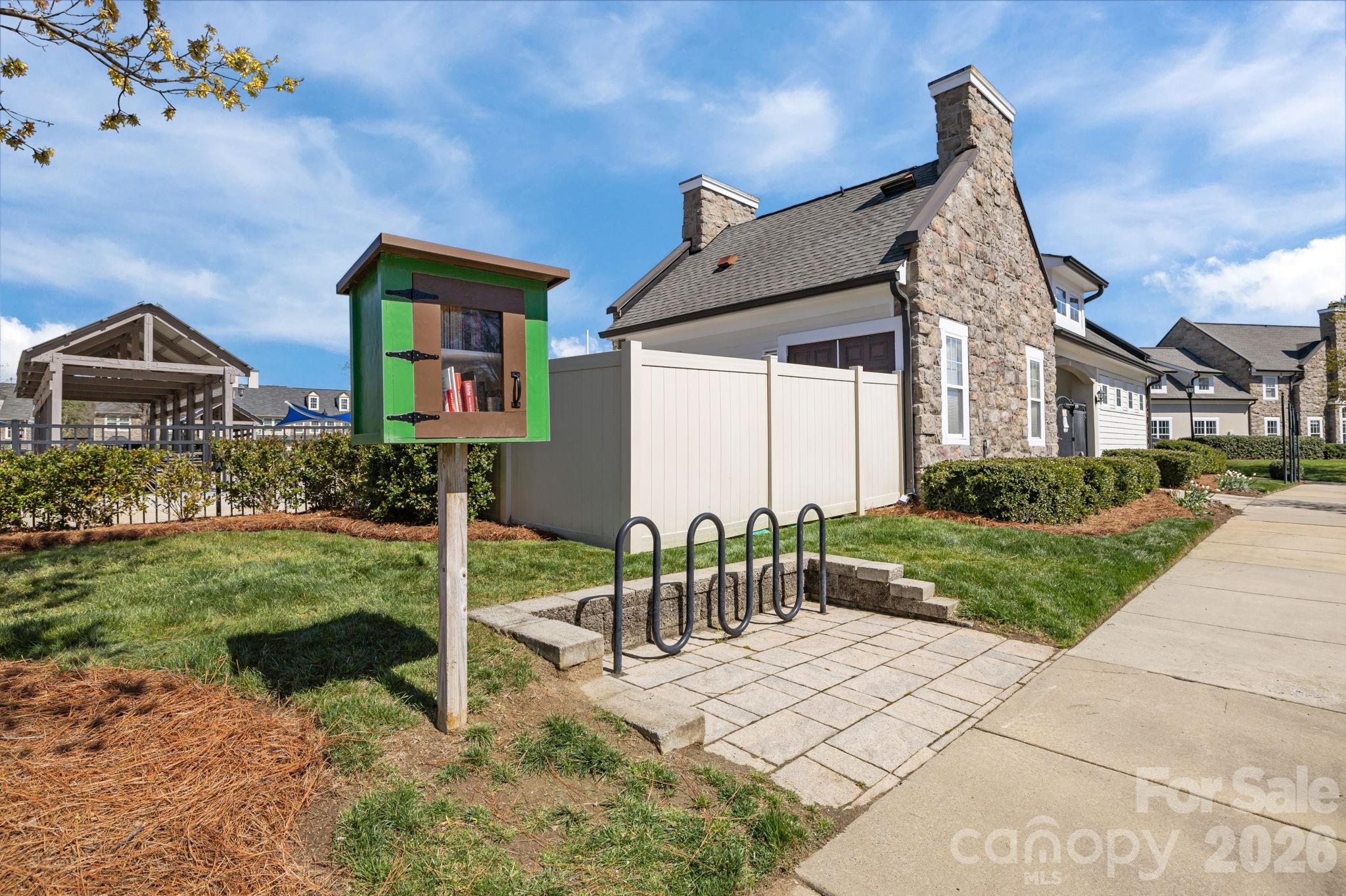 6226 Hermsley Road — Charlotte