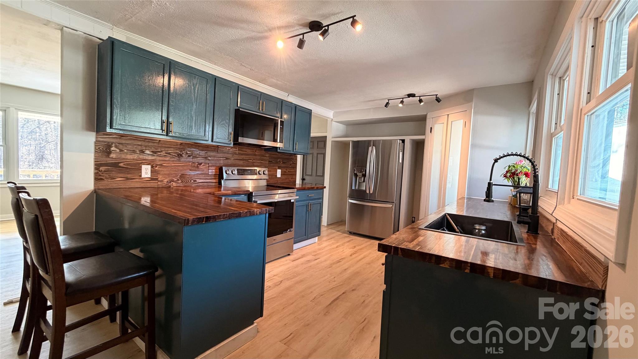 2519 Arnold Drive — Monroe