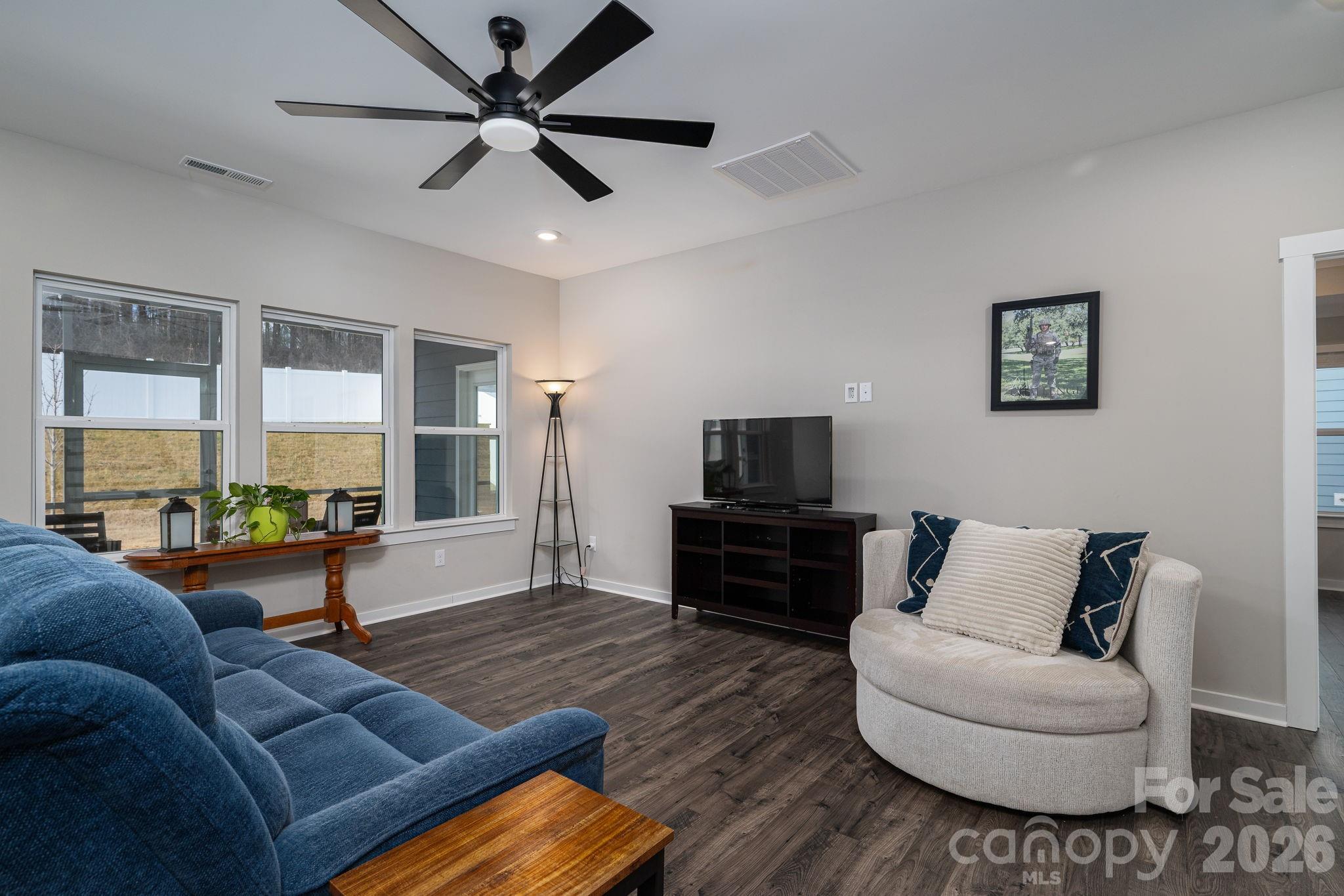 5207 Piedmont Run Road — Mount Holly
