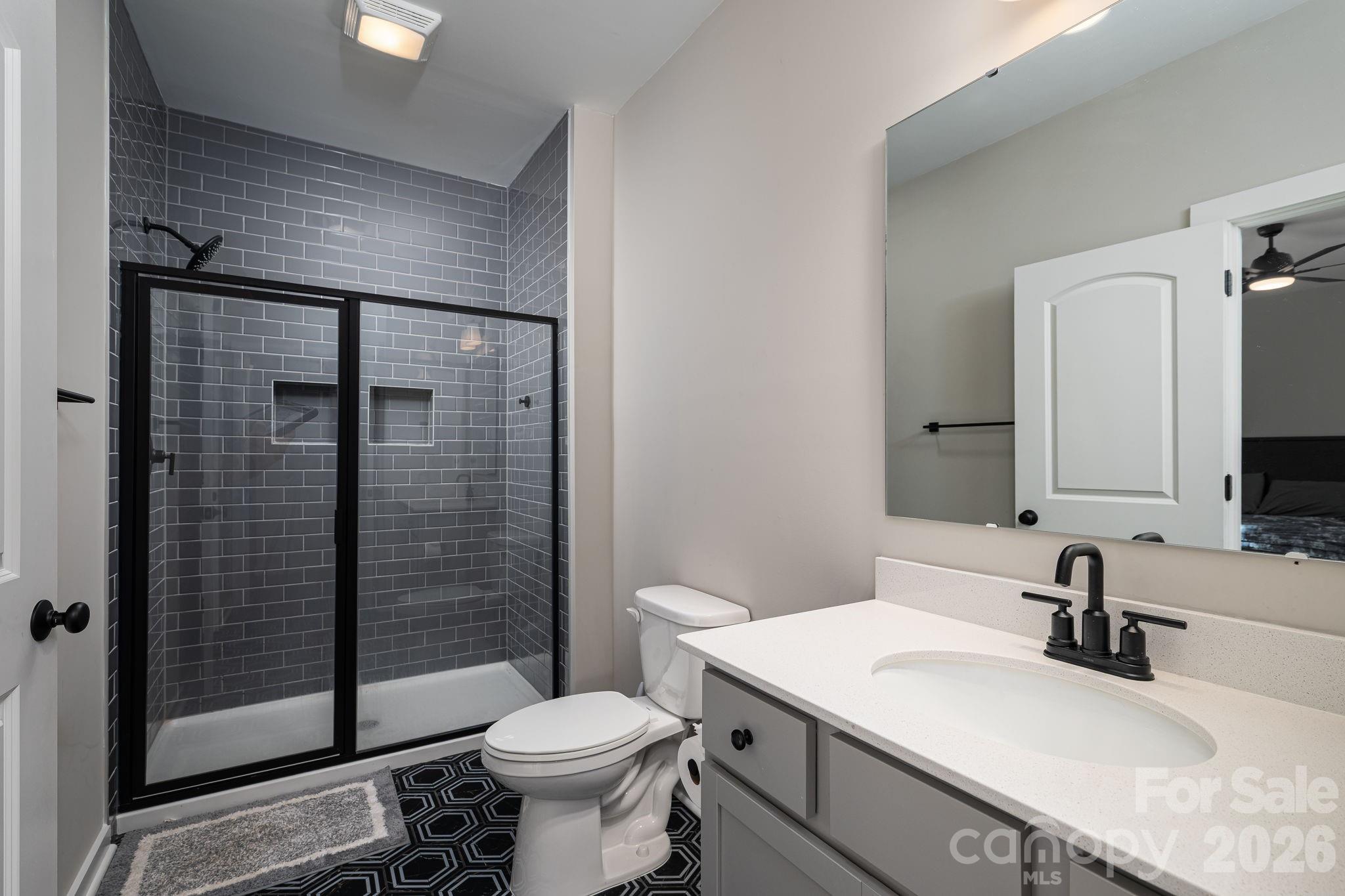 5207 Piedmont Run Road — Mount Holly