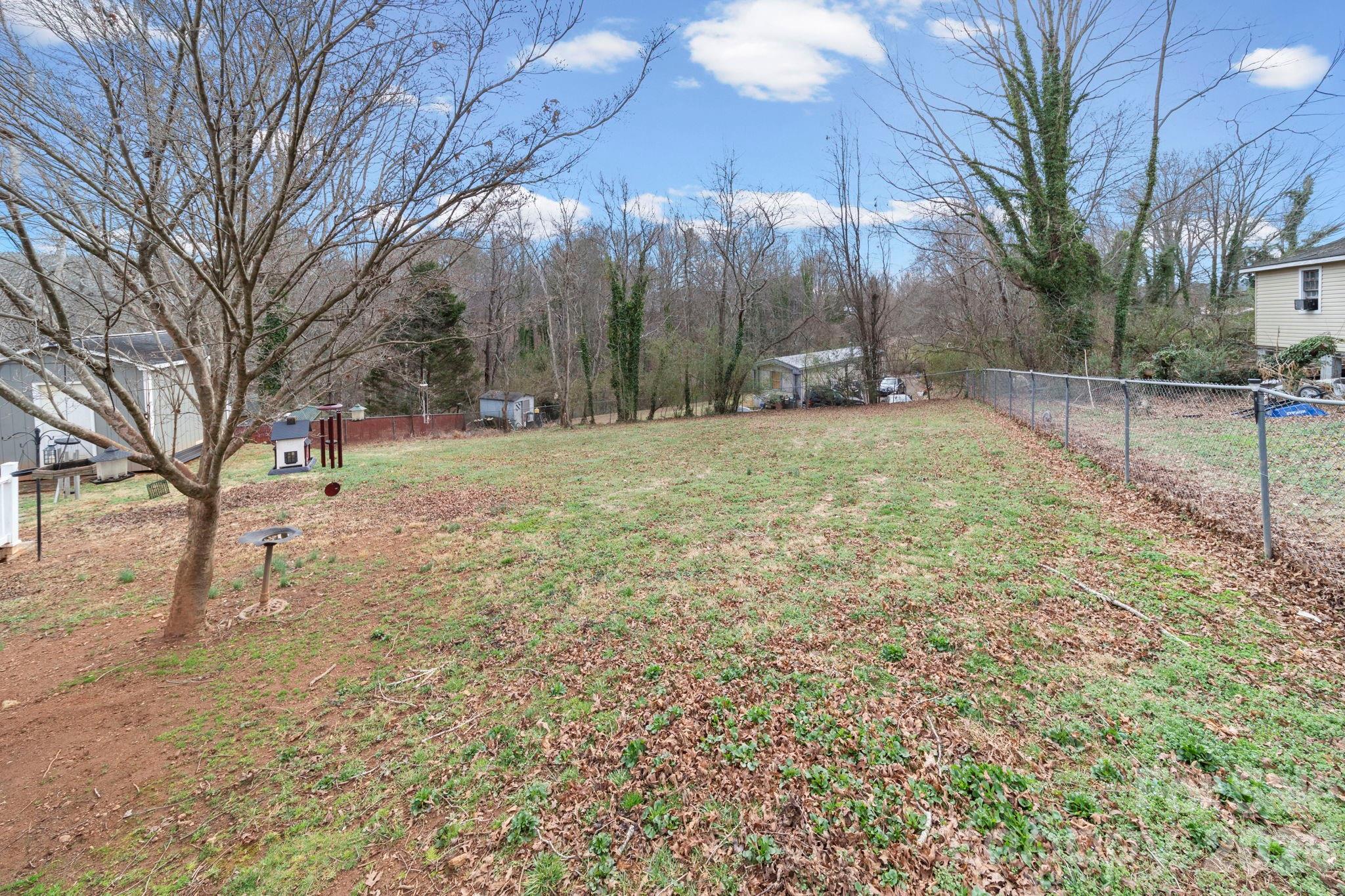 116 Hilltop Avenue — Valdese