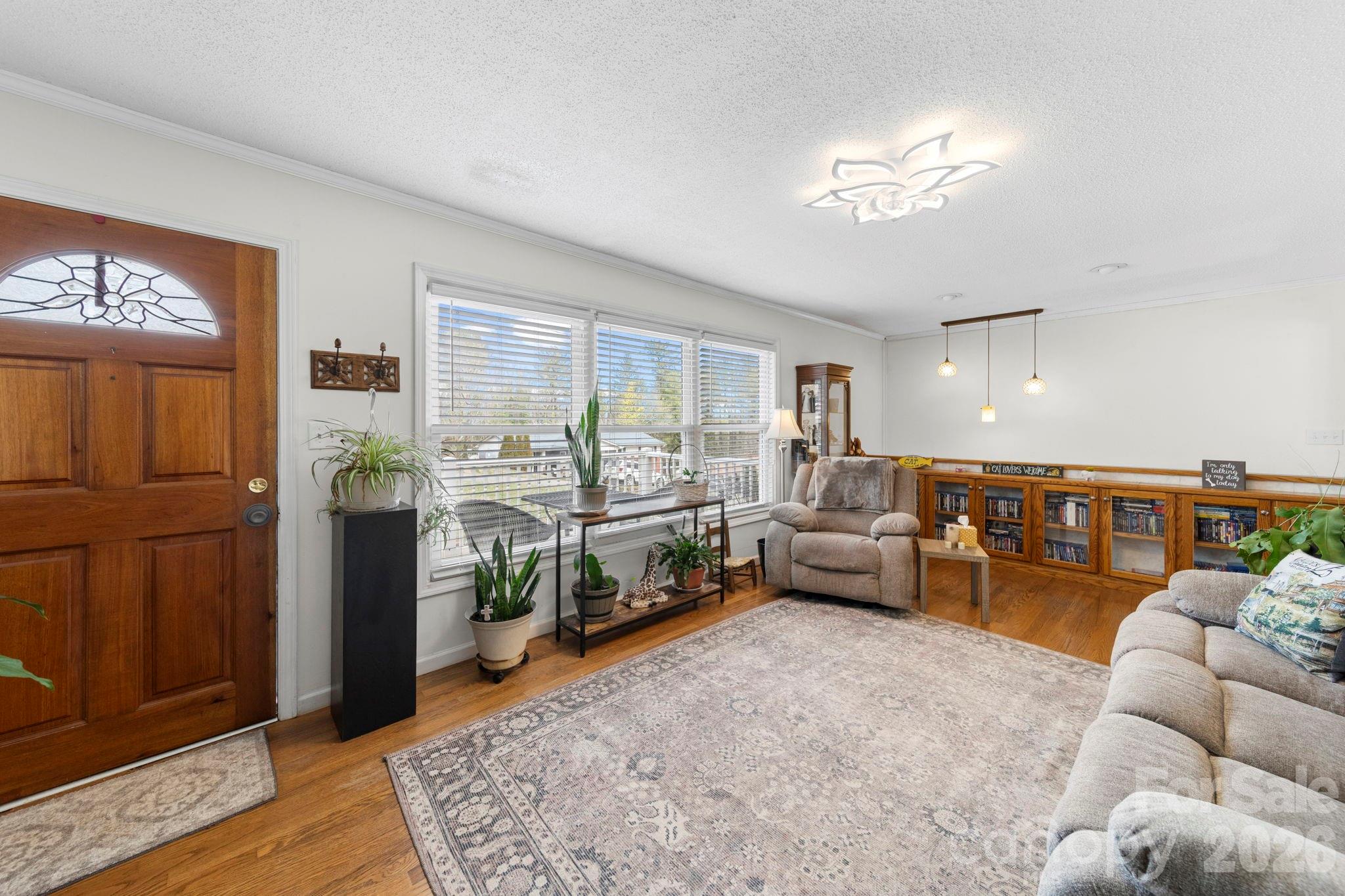 116 Hilltop Avenue — Valdese