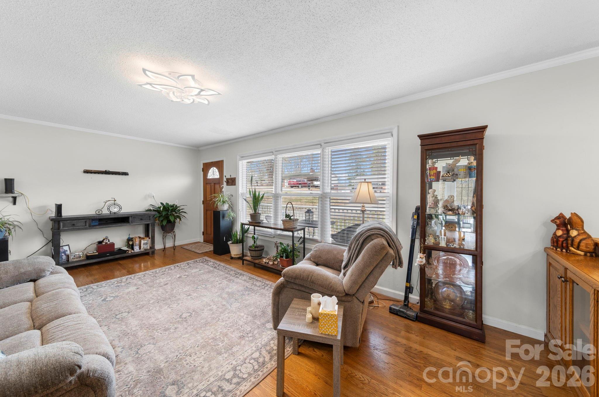 116 Hilltop Avenue — Valdese