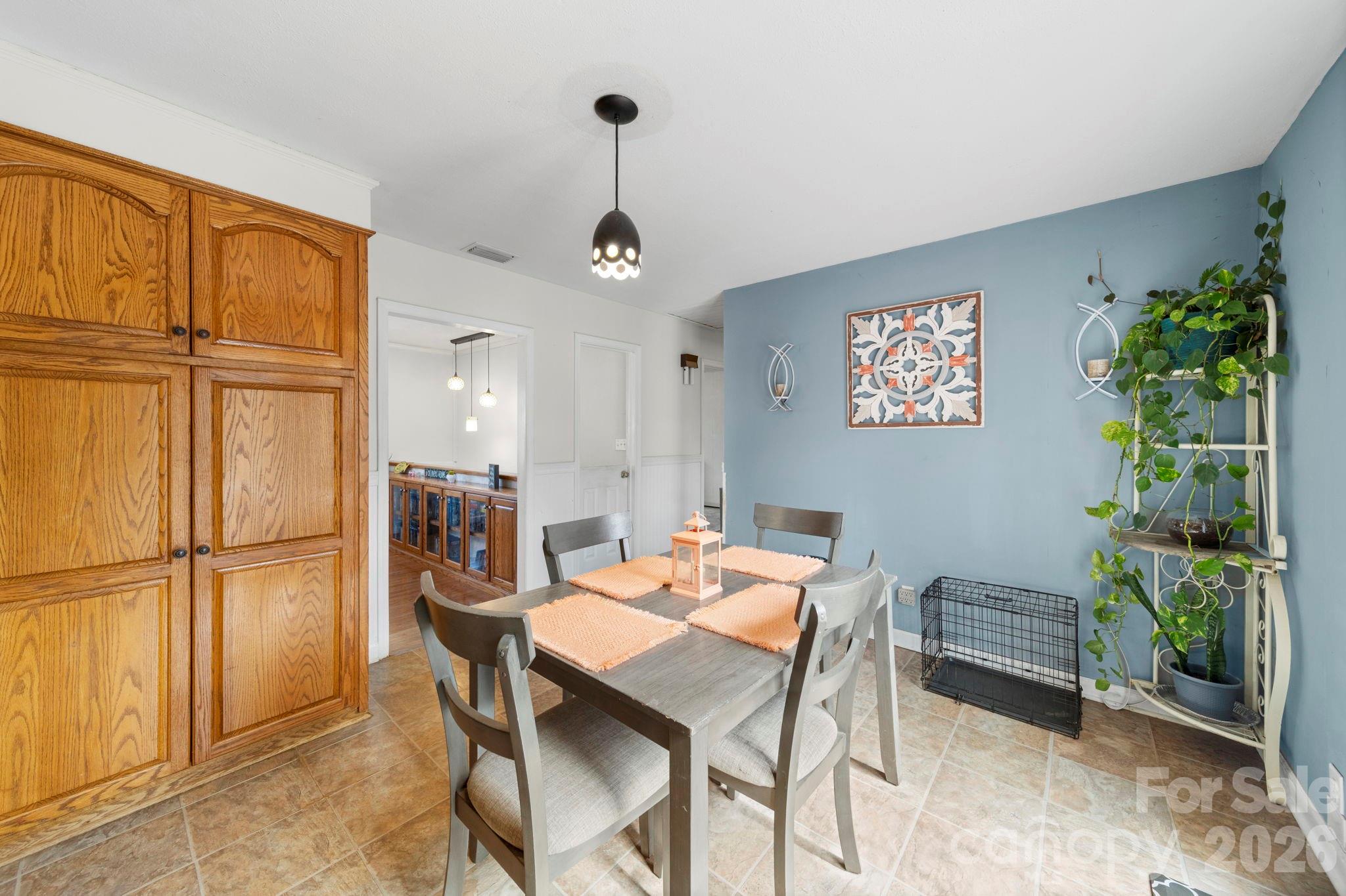 116 Hilltop Avenue — Valdese