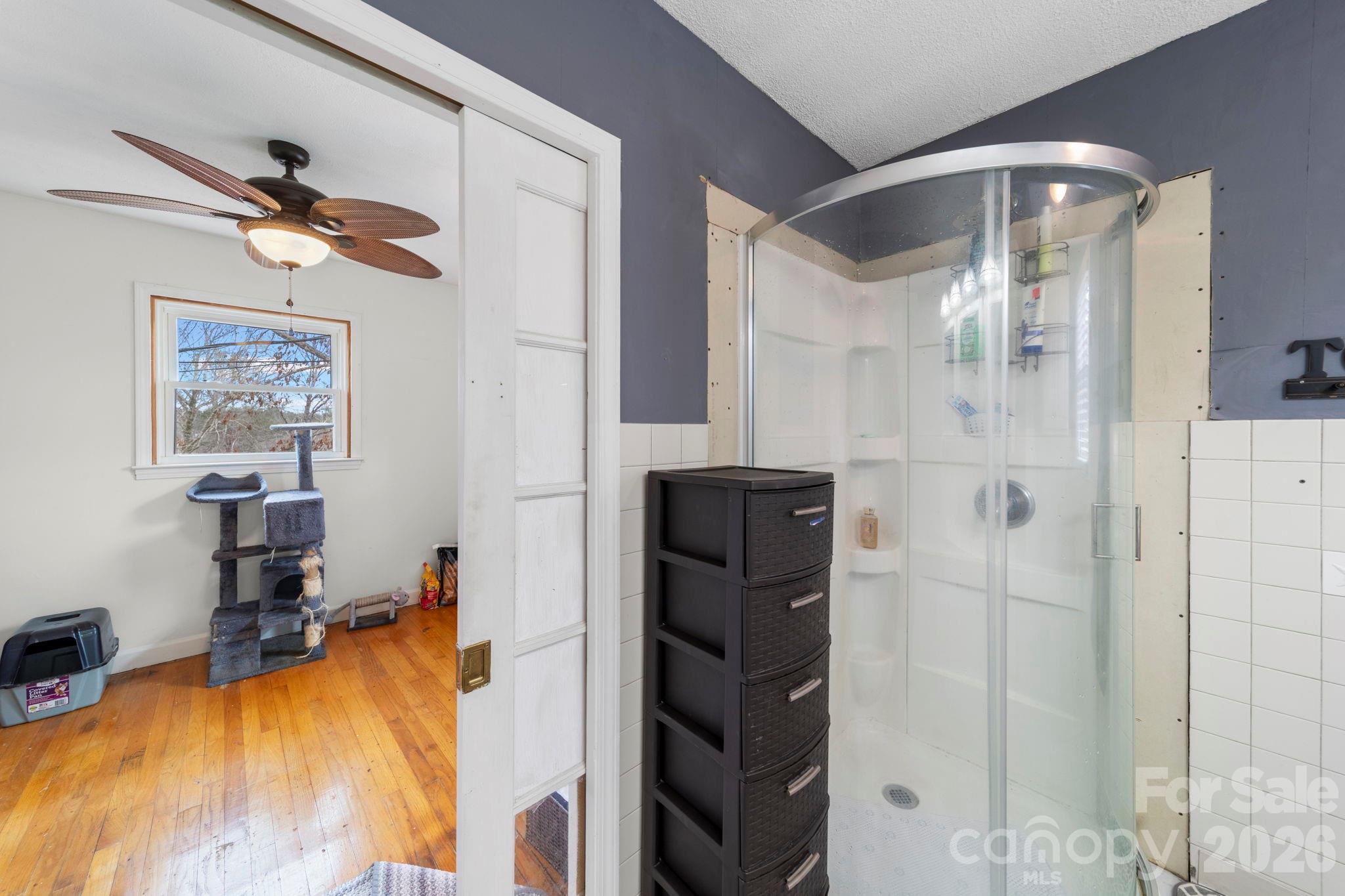 116 Hilltop Avenue — Valdese
