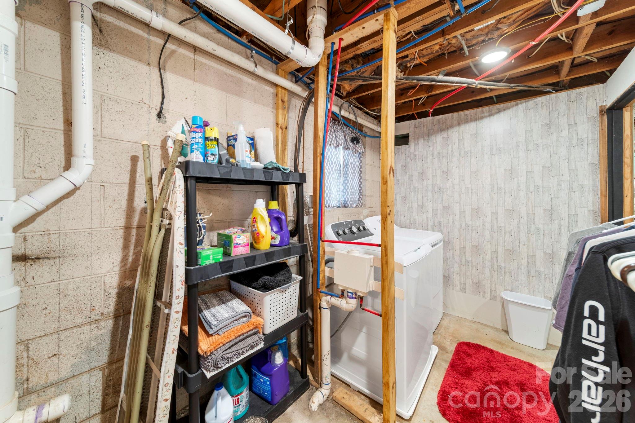 116 Hilltop Avenue — Valdese