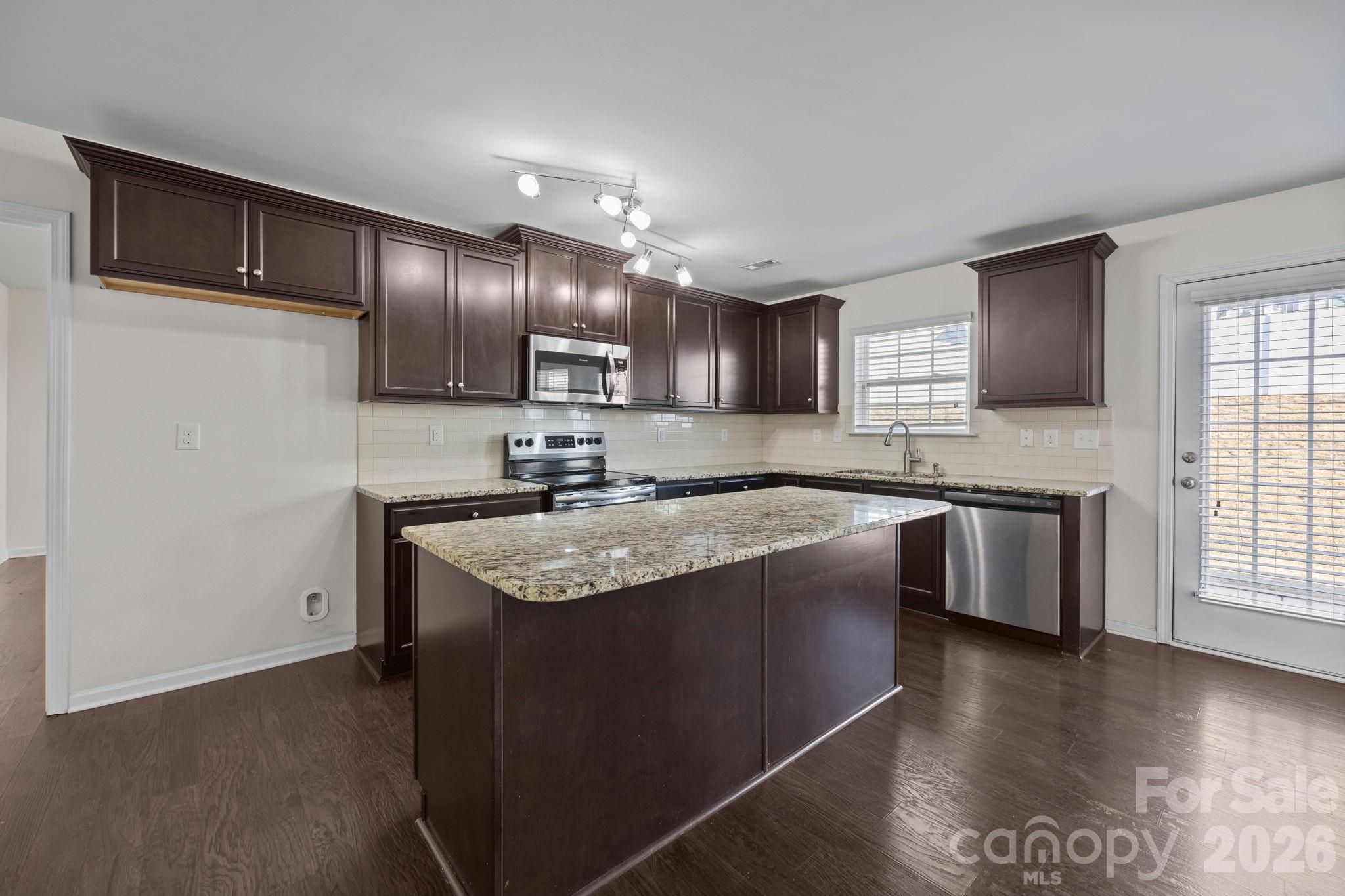 8527 Mansell Court — Charlotte
