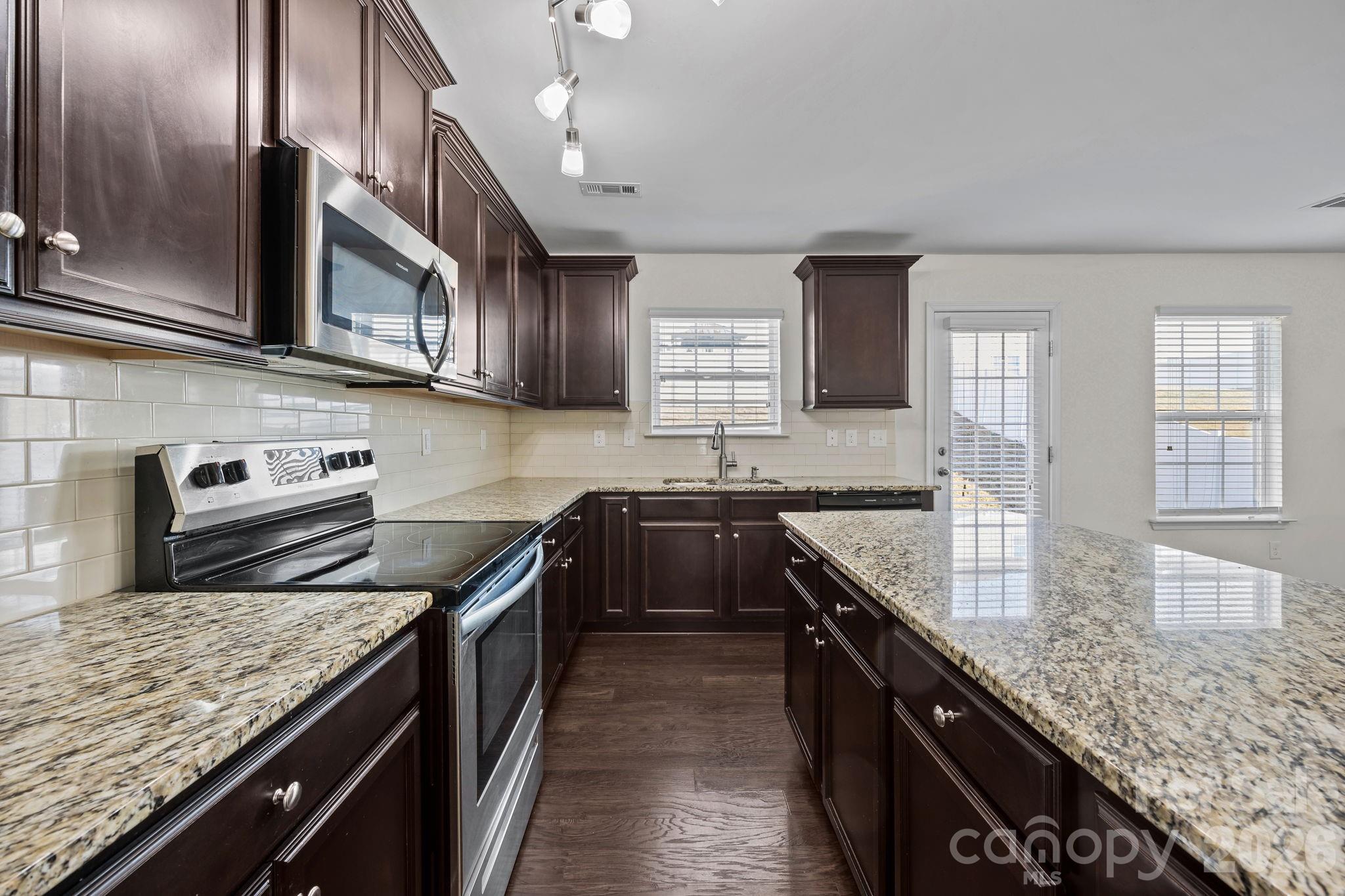 8527 Mansell Court — Charlotte