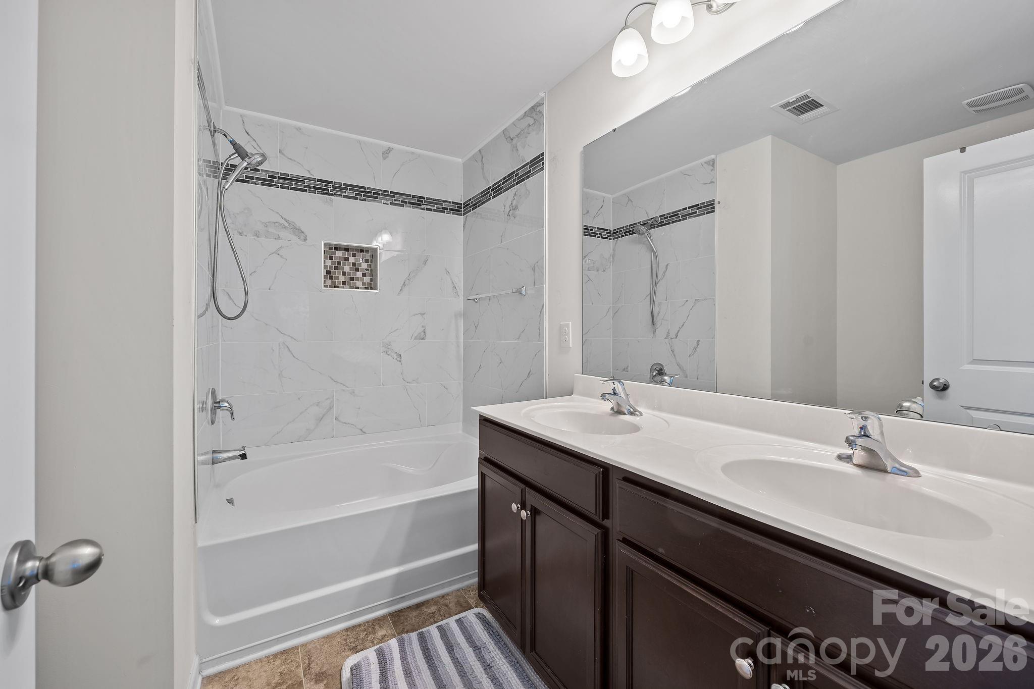 8527 Mansell Court — Charlotte