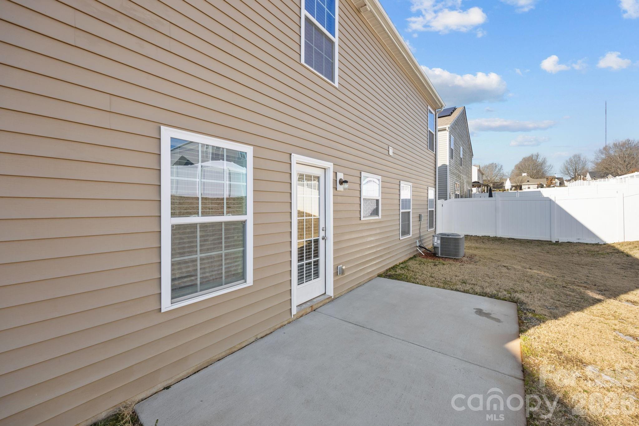8527 Mansell Court — Charlotte