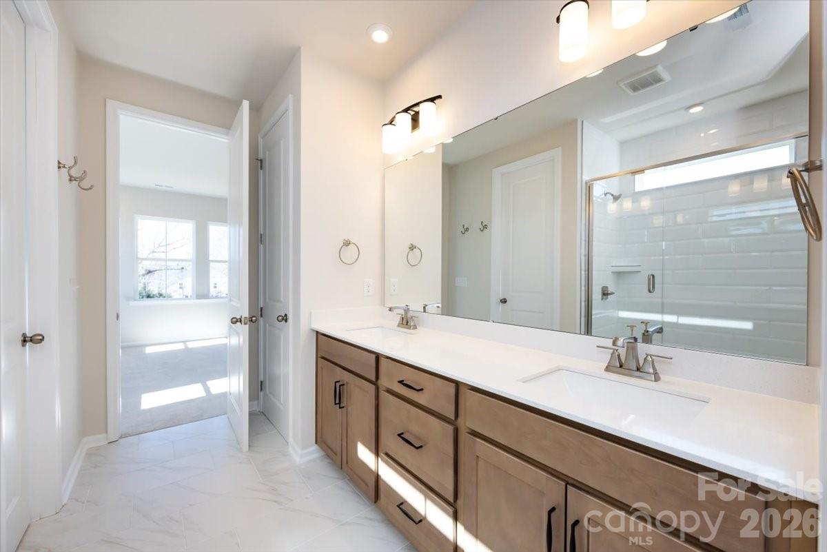 4623 Swan Meadow Lane — Charlotte