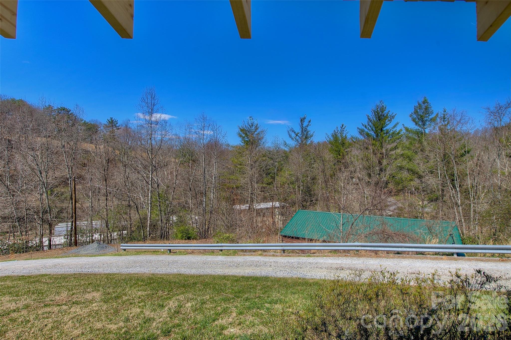 3 Altapass Trail — Spruce Pine