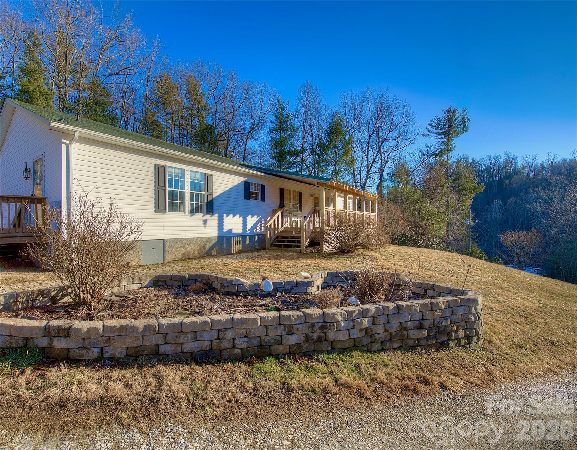 3 Altapass Trail — Spruce Pine