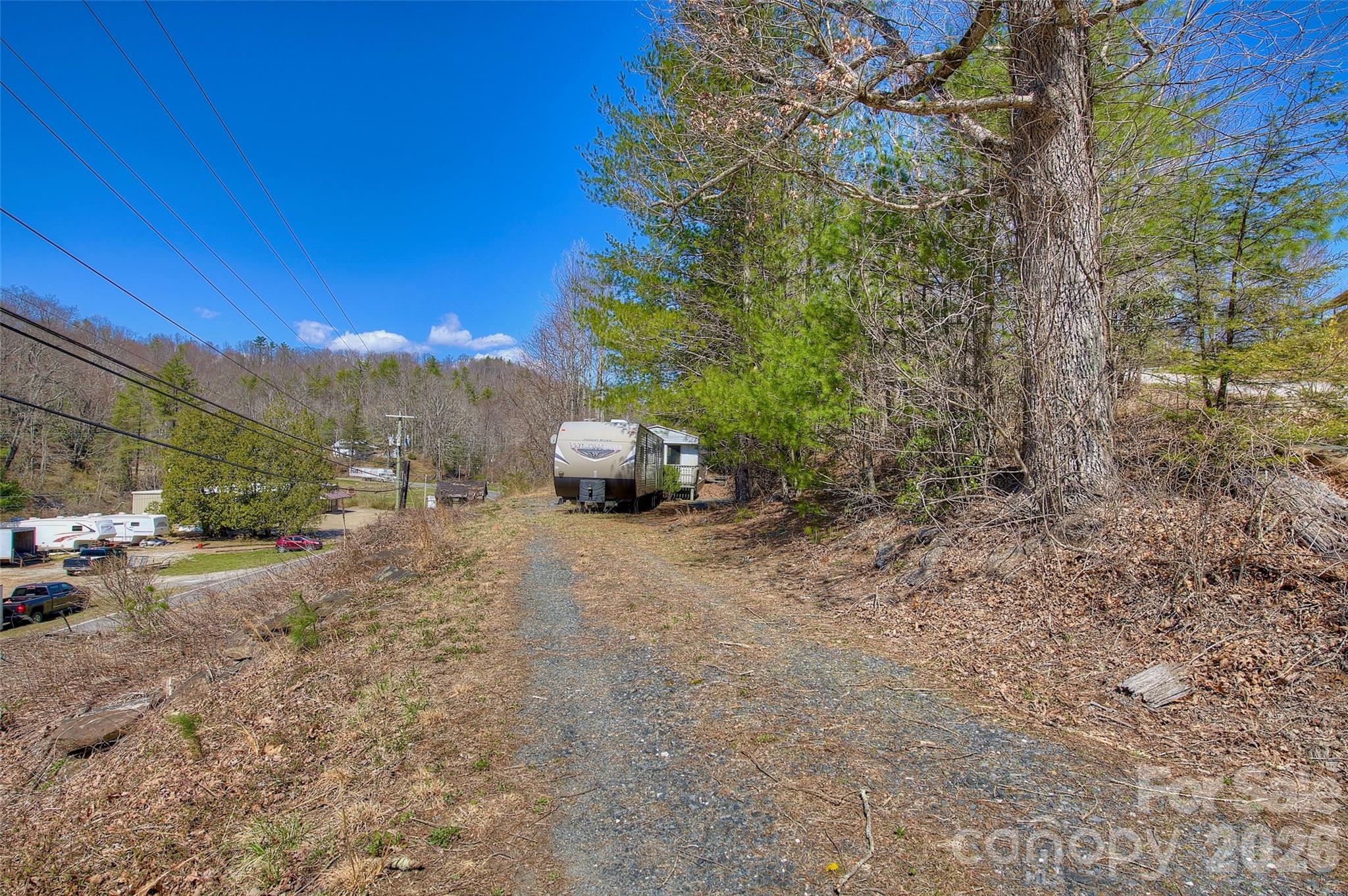 3 Altapass Trail — Spruce Pine