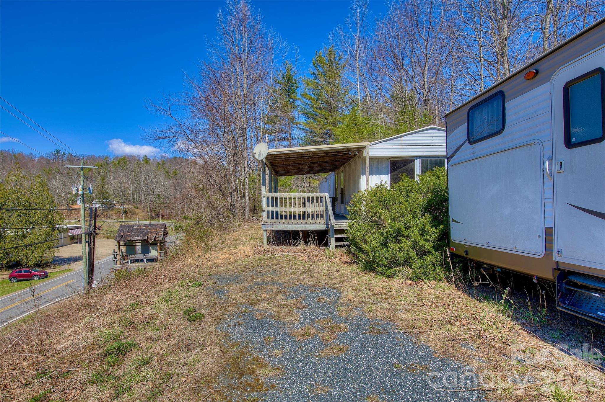 3 Altapass Trail — Spruce Pine