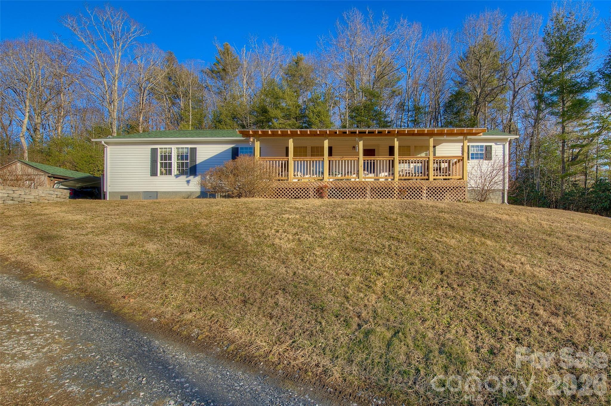 3 Altapass Trail — Spruce Pine