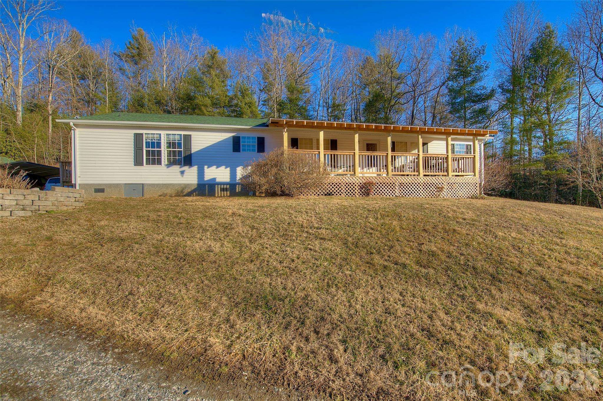 3 Altapass Trail — Spruce Pine