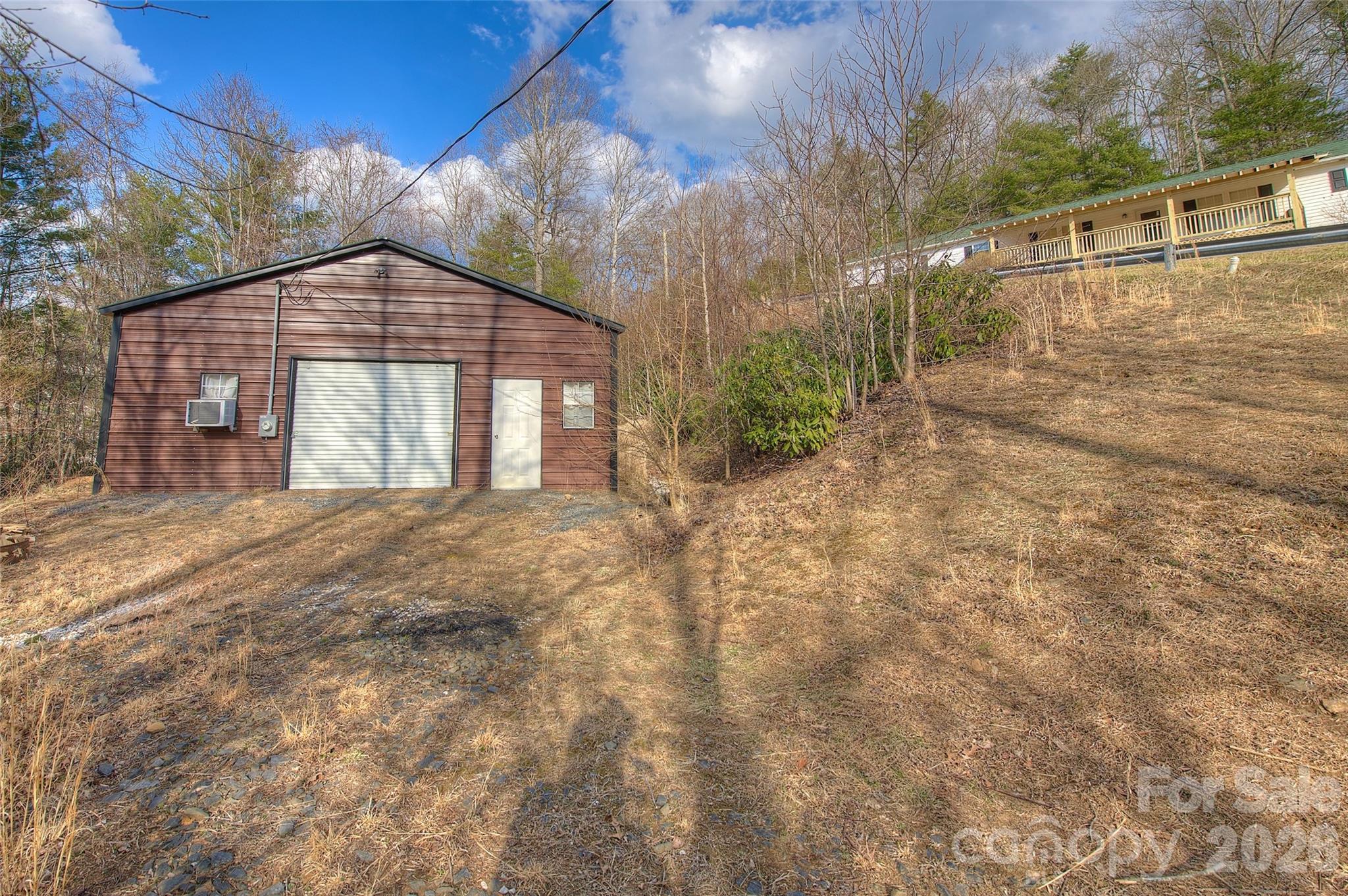 3 Altapass Trail — Spruce Pine
