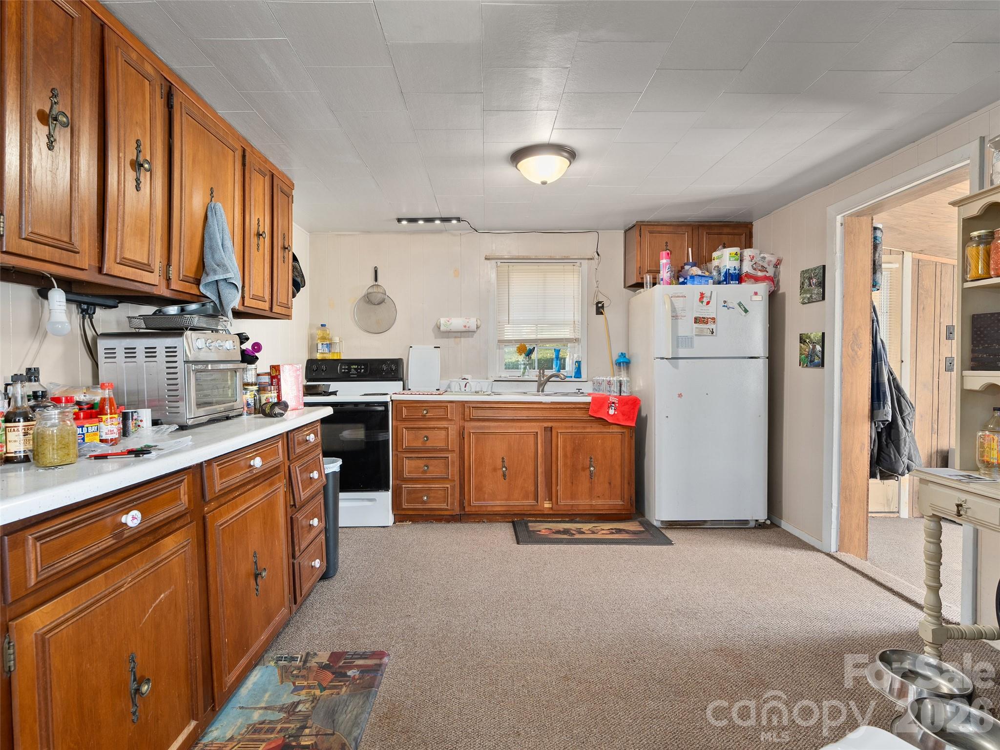 186 Creekmont Drive — Clyde