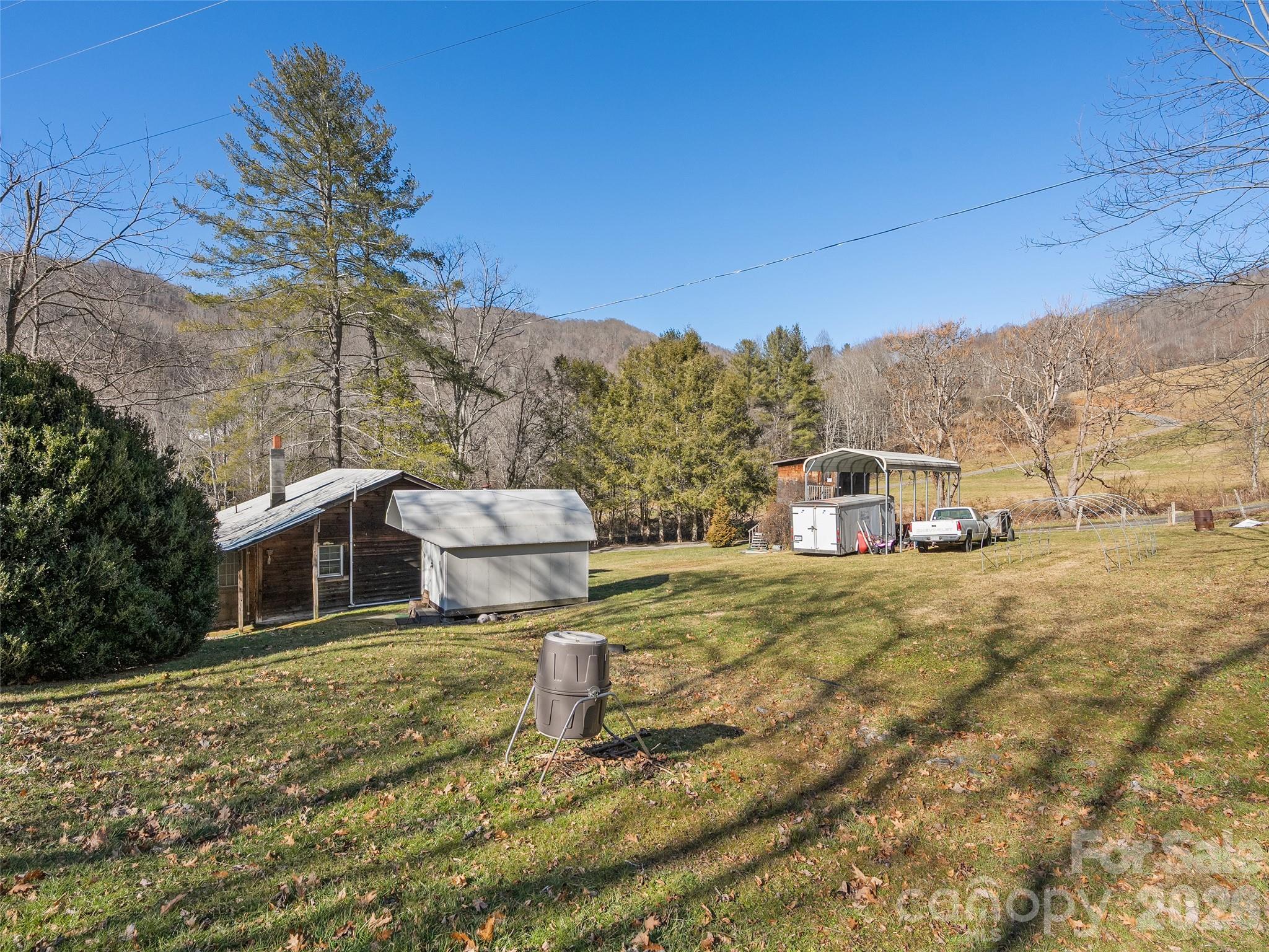 186 Creekmont Drive — Clyde