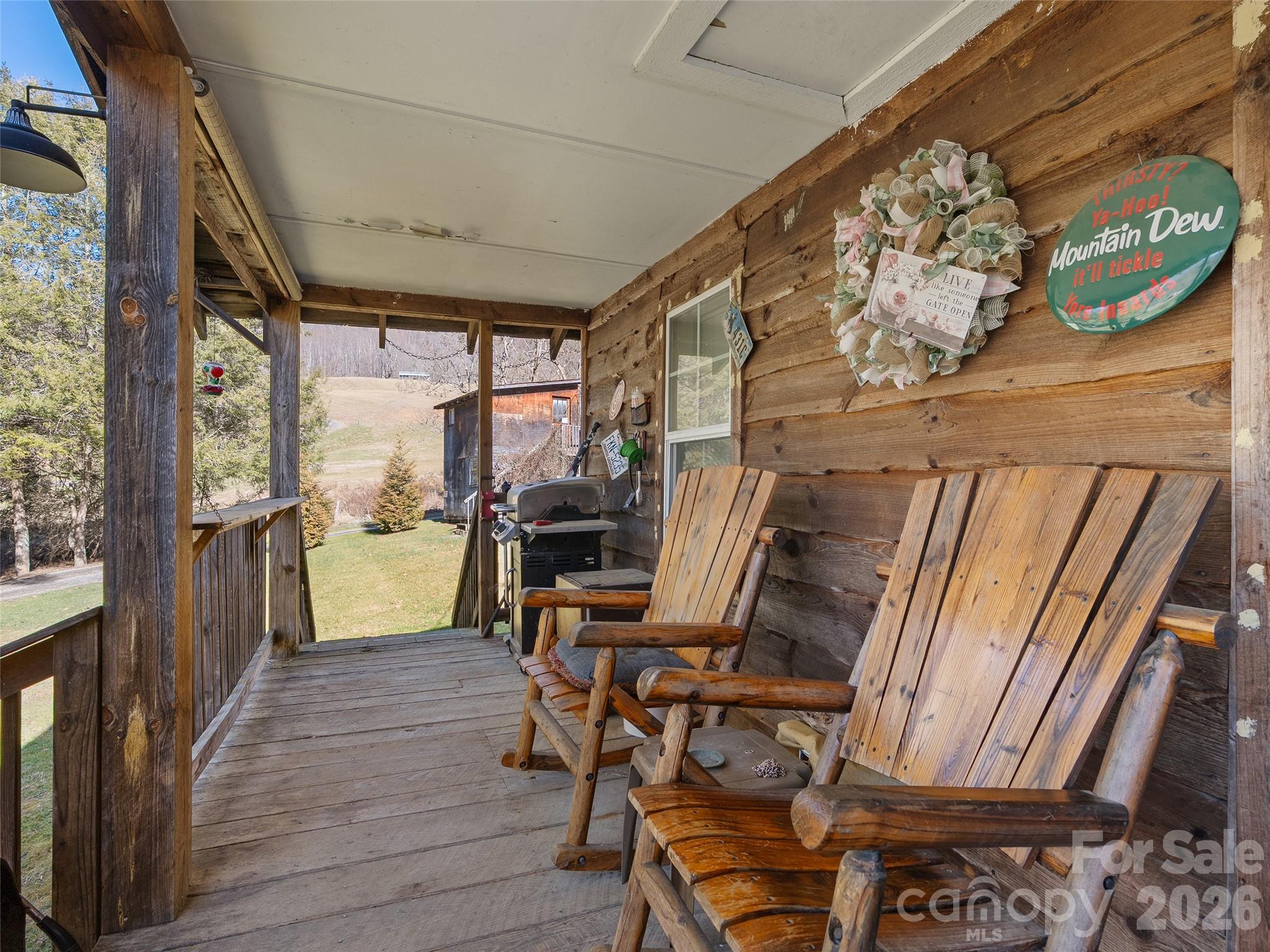 186 Creekmont Drive — Clyde