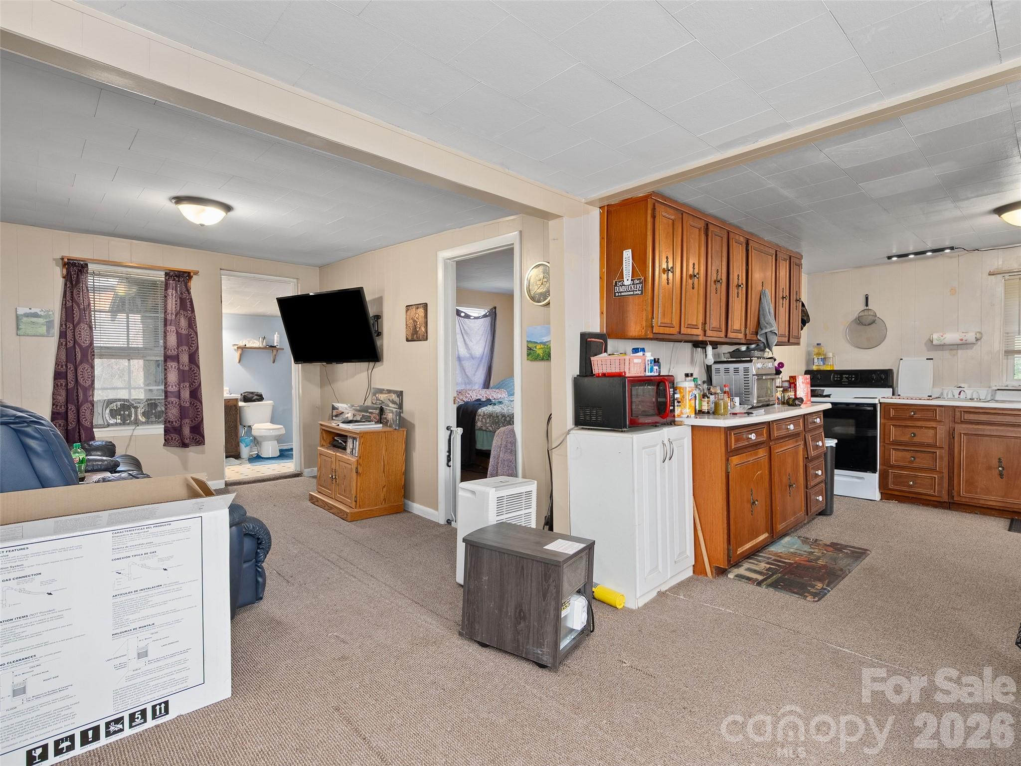186 Creekmont Drive — Clyde