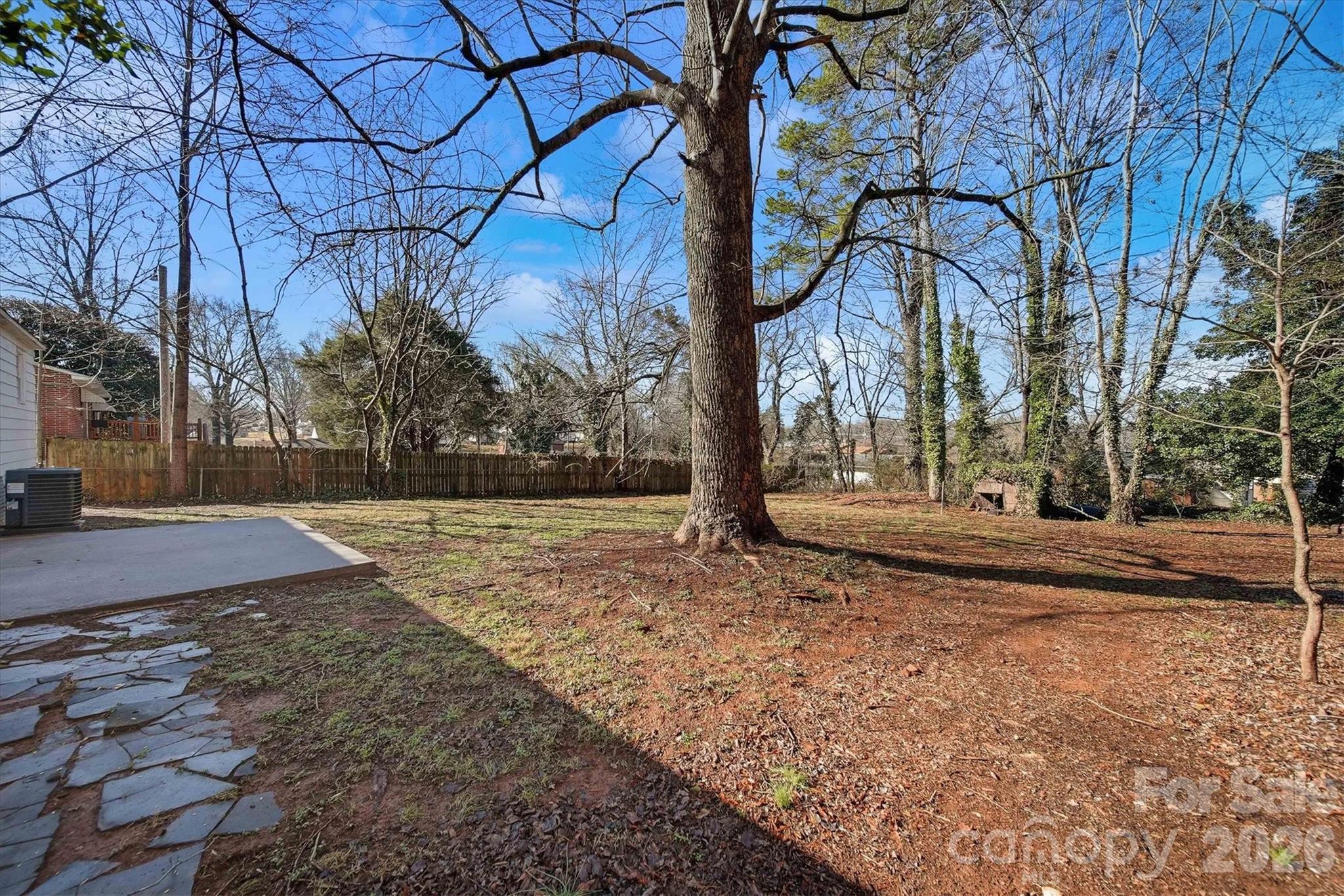 1512 N Deal Avenue — Newton