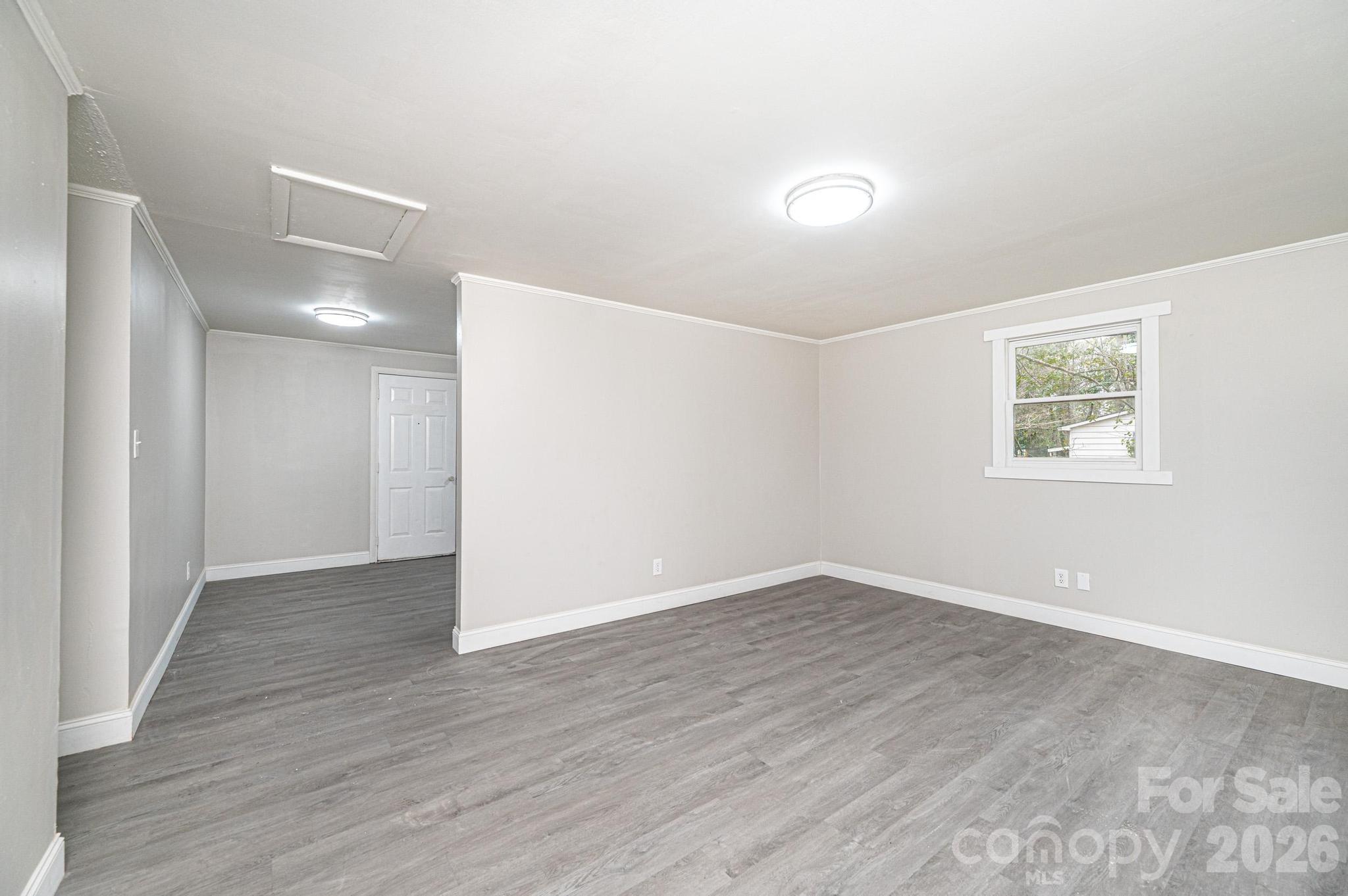 25 N Davis Avenue — Newton