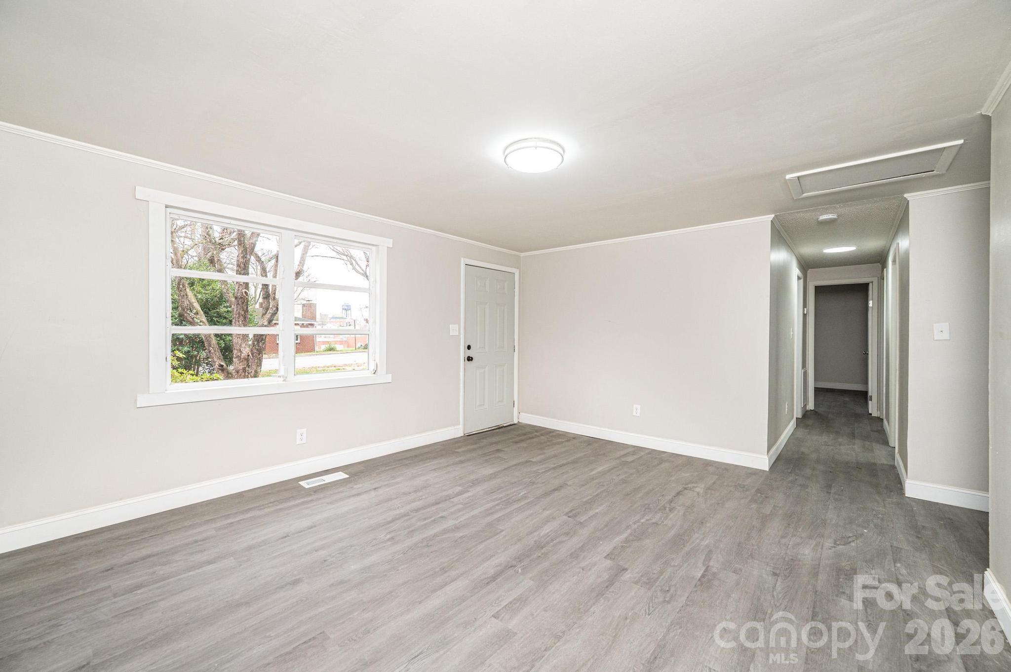 25 N Davis Avenue — Newton
